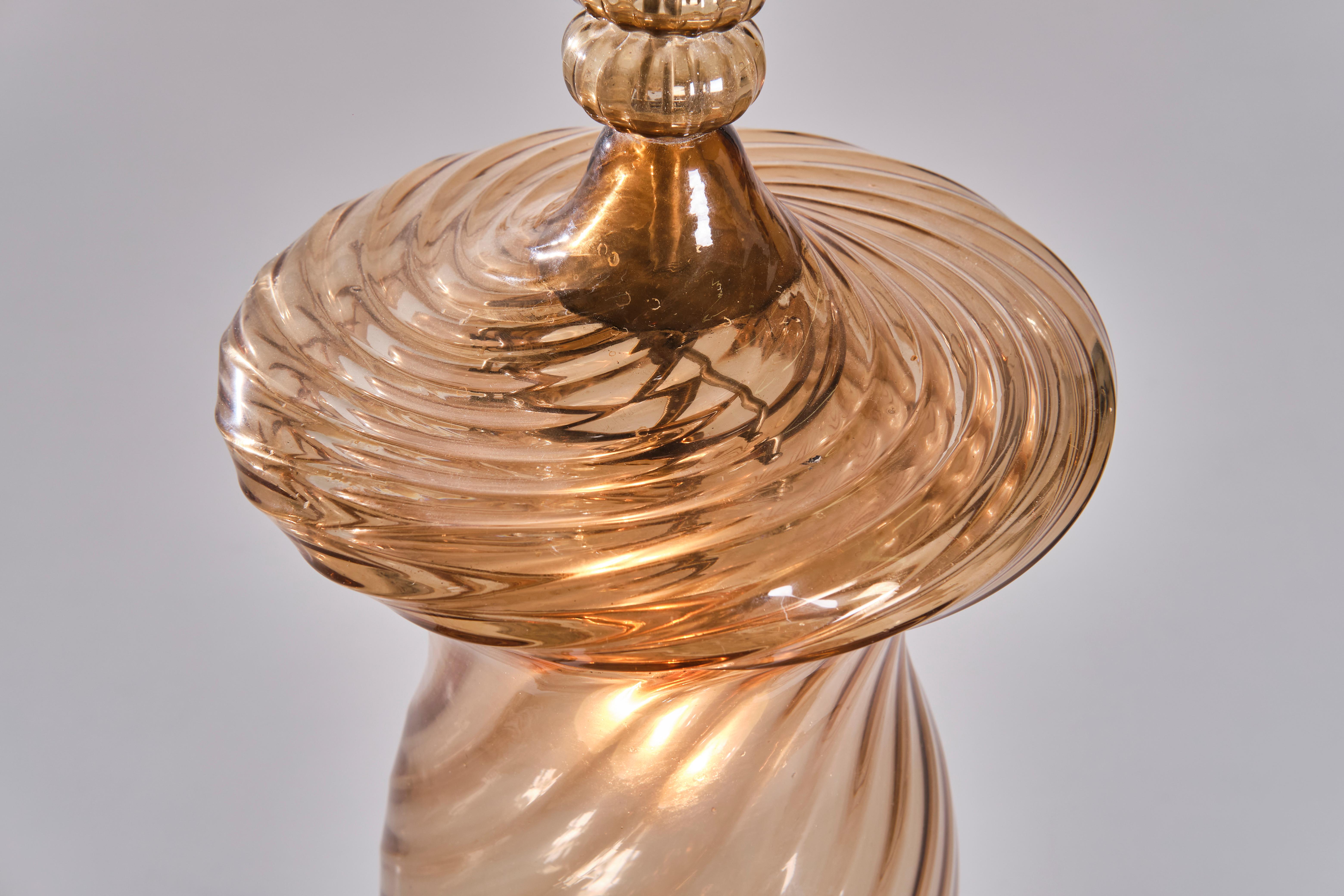 Vetro di Murano Seguso Due lampadari in vetro di Murano, design italiano, anni '40 in vendita