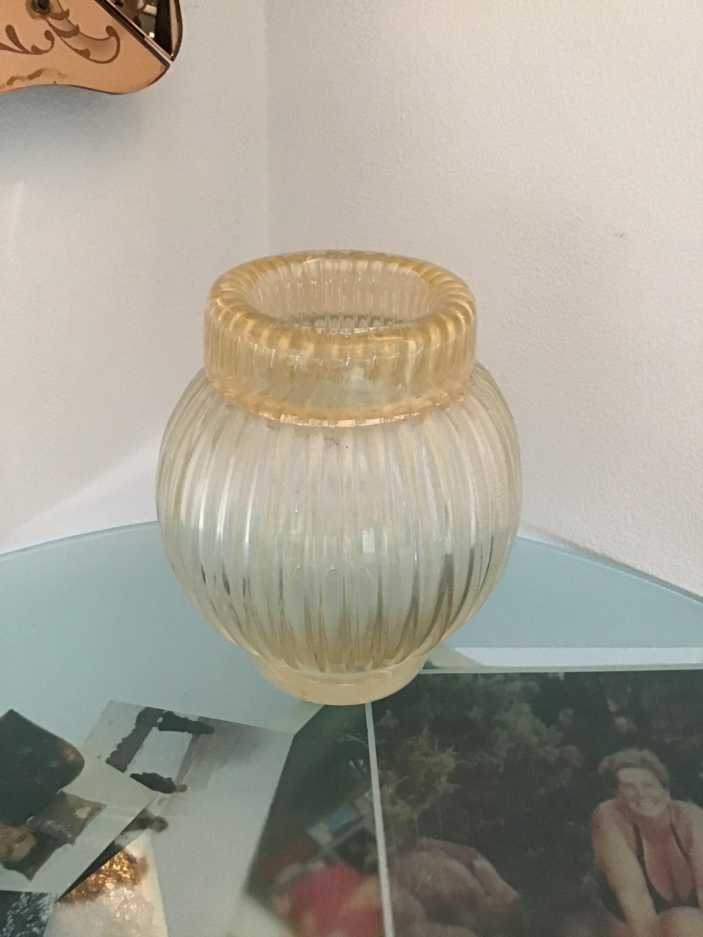 Seguso Vase Murano Glass with Gold Leaf 1955 Italy For Sale 4
