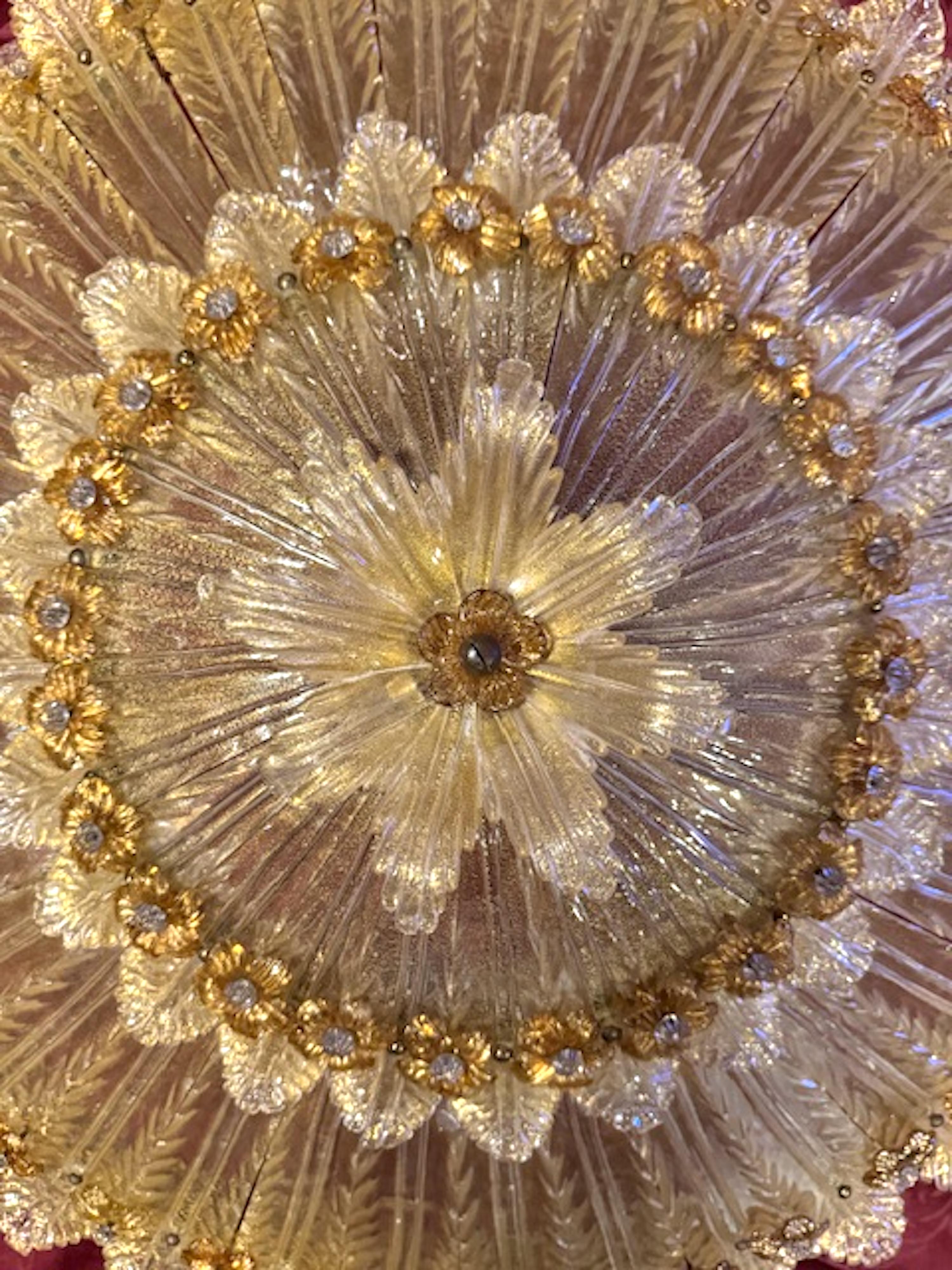 Italian Seguso Vetri D'Arte 1950s Grand & Documented Venetian Glass Large Ceiling Light For Sale