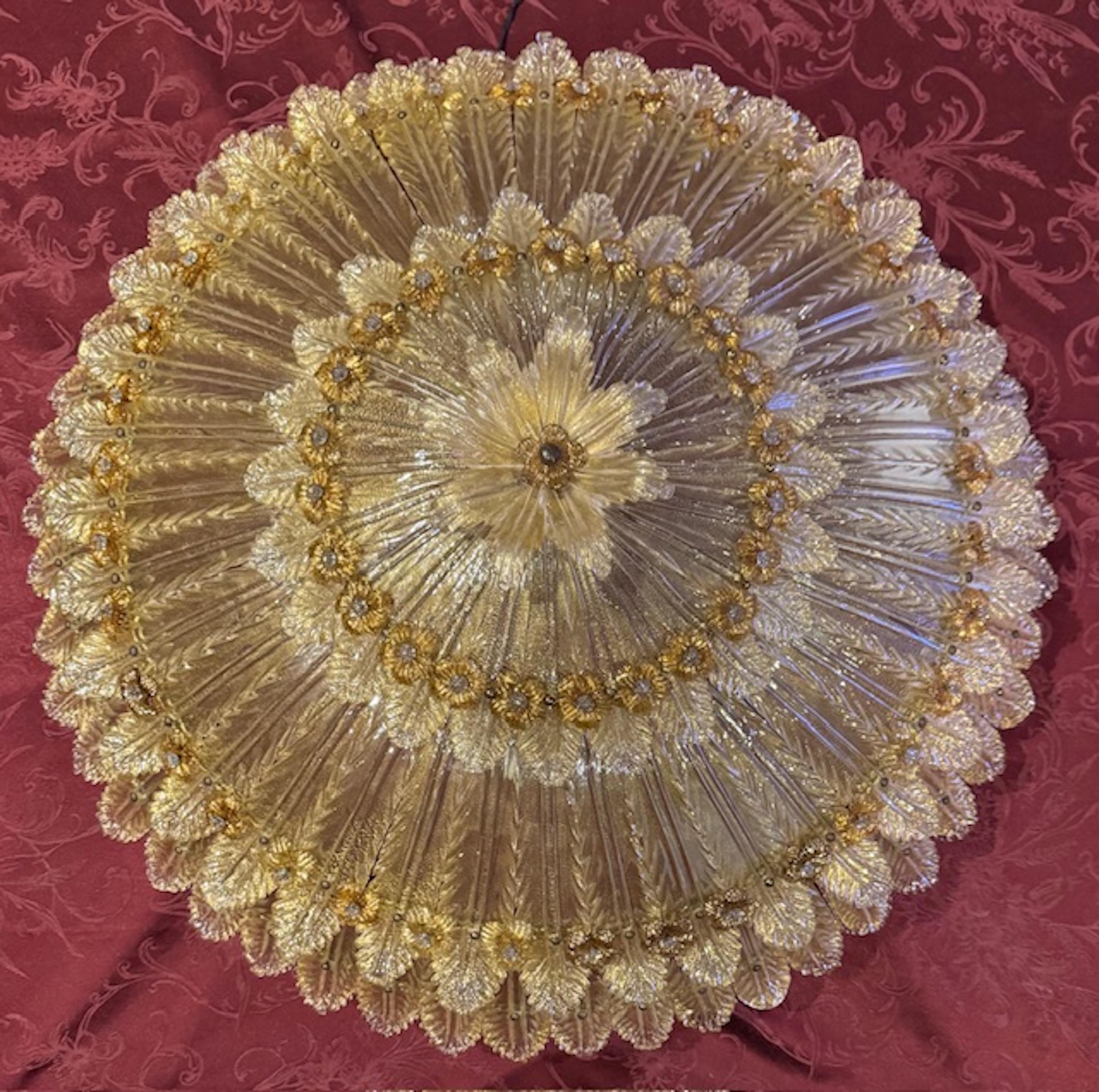 Seguso Vetri D'Arte 1950s Grand & Documented Venetian Glass Large Ceiling Light In Good Condition For Sale In Montclair, NY