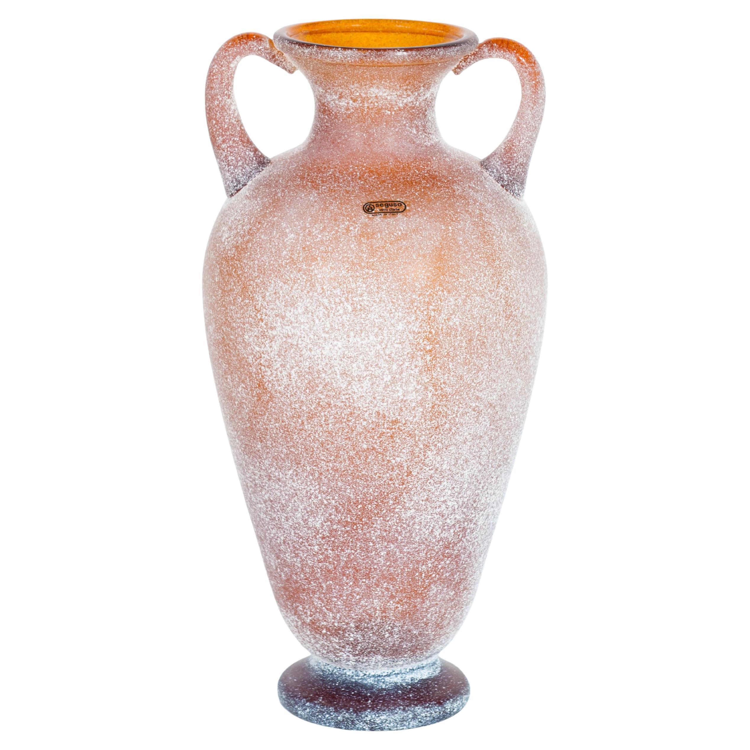 Seguso Vetri d'Arte Amber Scavo Glass Amphora Vase with Handles, 1970s
