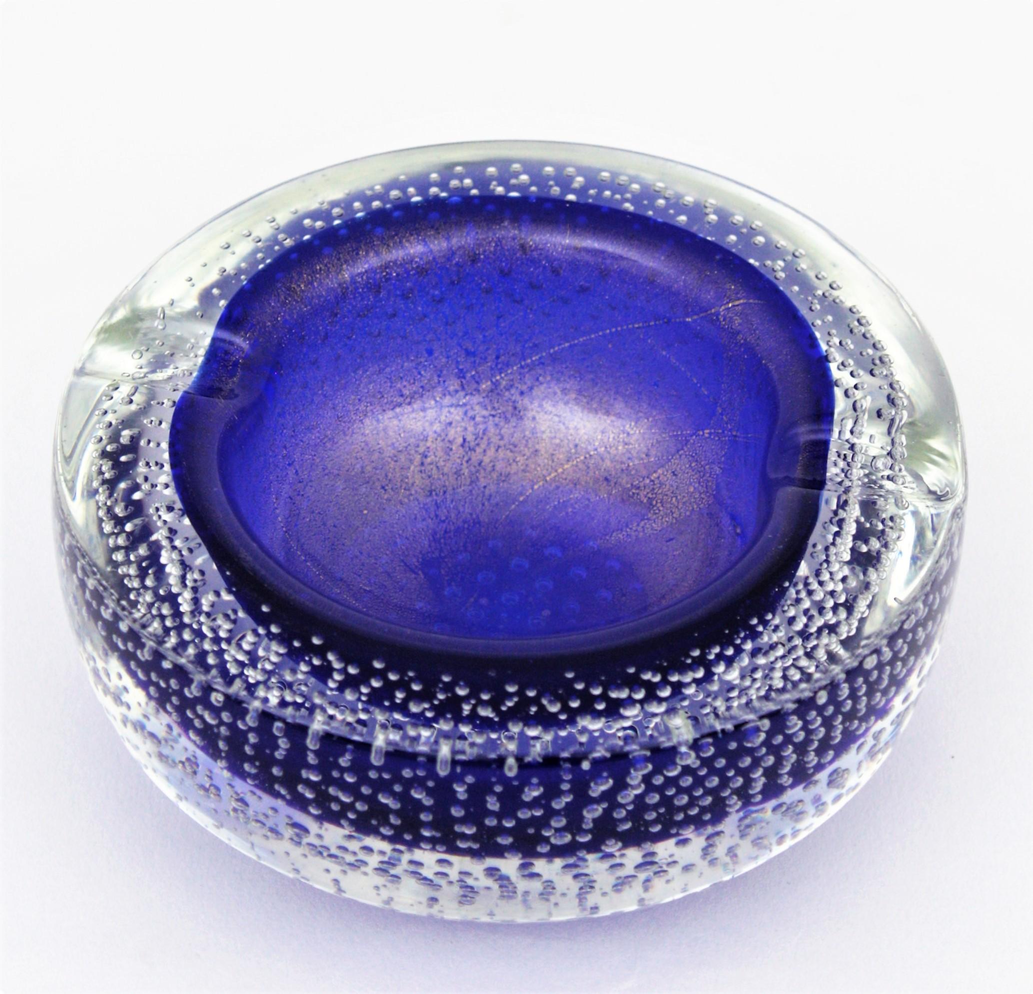 Hand-Crafted Seguso Vetri d'Arte Murano Bullicante Blue Art Glass Bowl / Ashtray For Sale