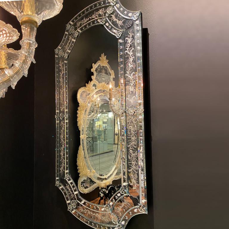 Contemporary Seguso Vetri d'Arte De Le Erbe Murano Glass Antique Finished Mirror For Sale