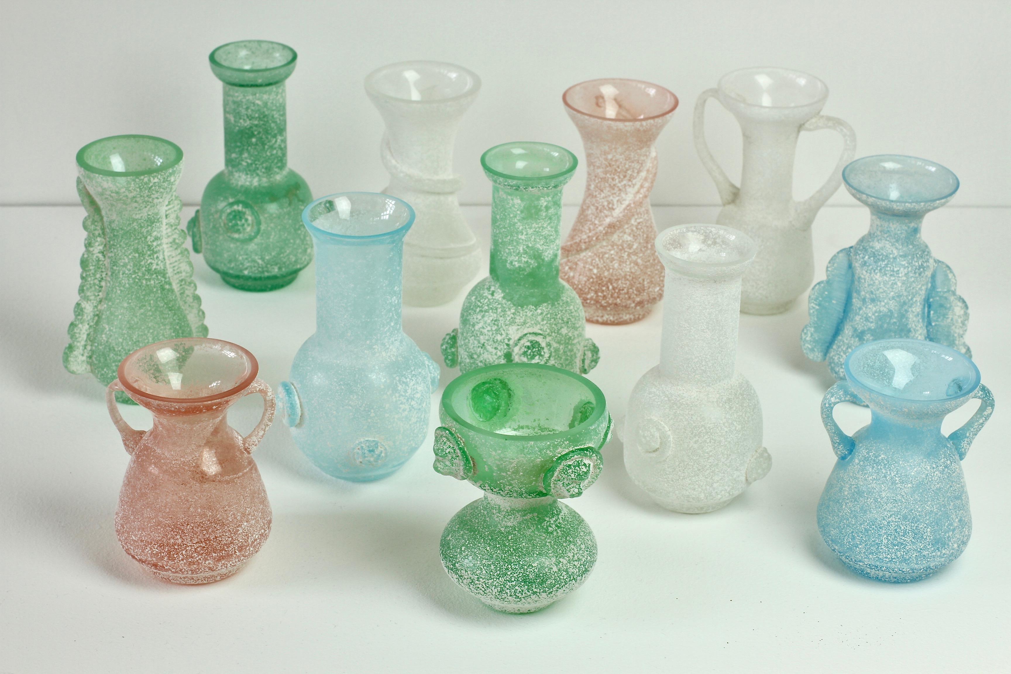 Italian Seguso Vetri d'Arte Ensemble of 'A Scavo' Murano Art Glass Vases and Vessels For Sale