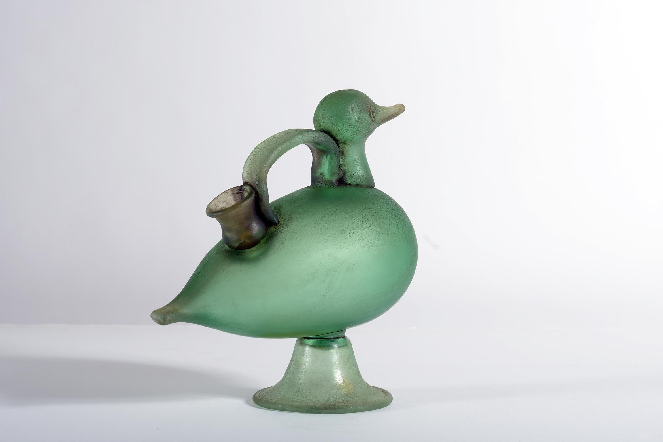 Late 20th Century Seguso Vetri D'Arte Midcentury Duck-Shaped Acid-Etched Murano Blown Glass Vase For Sale