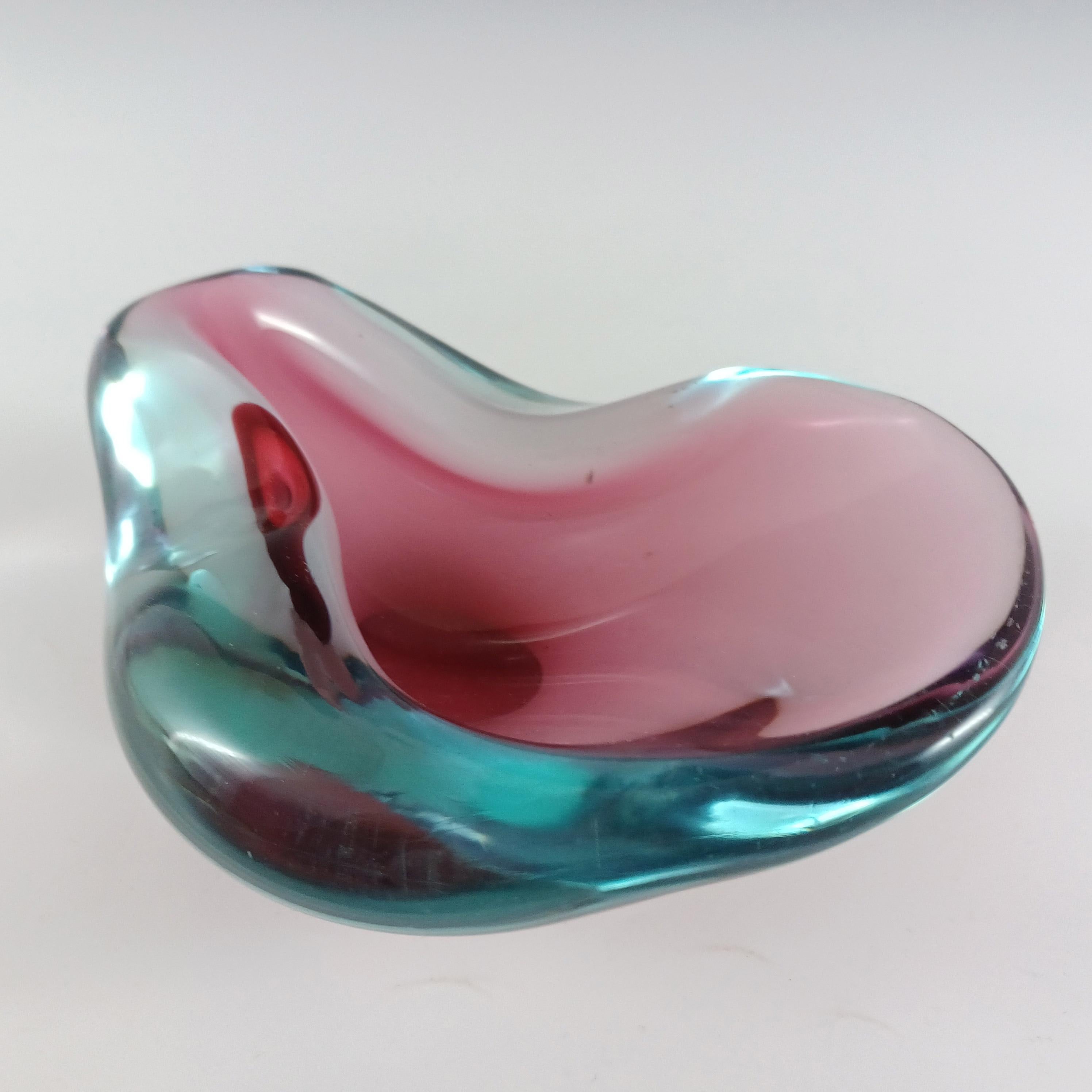 Mid-20th Century Seguso Vetri d'Arte Murano Biomorphic Pink & Blue Glass Ashtray Bowl For Sale