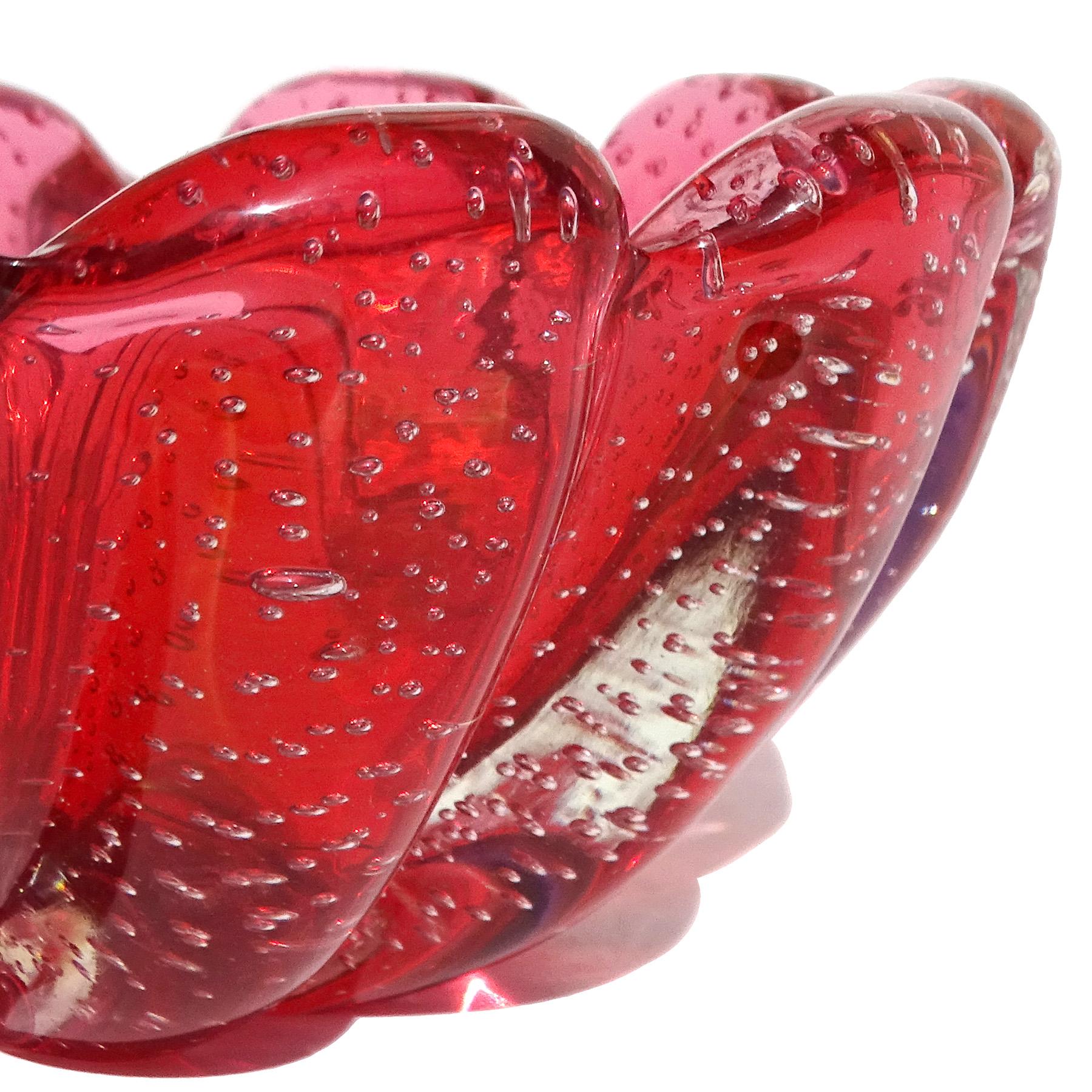 Fatto a mano Seguso Vetri d'Arte Murano Cranberry Red Sommerso Bubbles Ciotola in vetro artistico italiano in vendita
