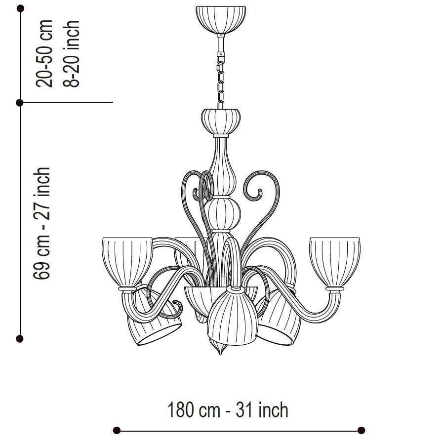 Lustre en verre de Murano par Seguso Vetri d'Arte. Lustre 5 lumières en verre soufflé de Murano, fait à la main, de couleur gris chrome. Une chaîne et un auvent sont inclus pour augmenter la hauteur.
Différentes tailles avec des déchirures