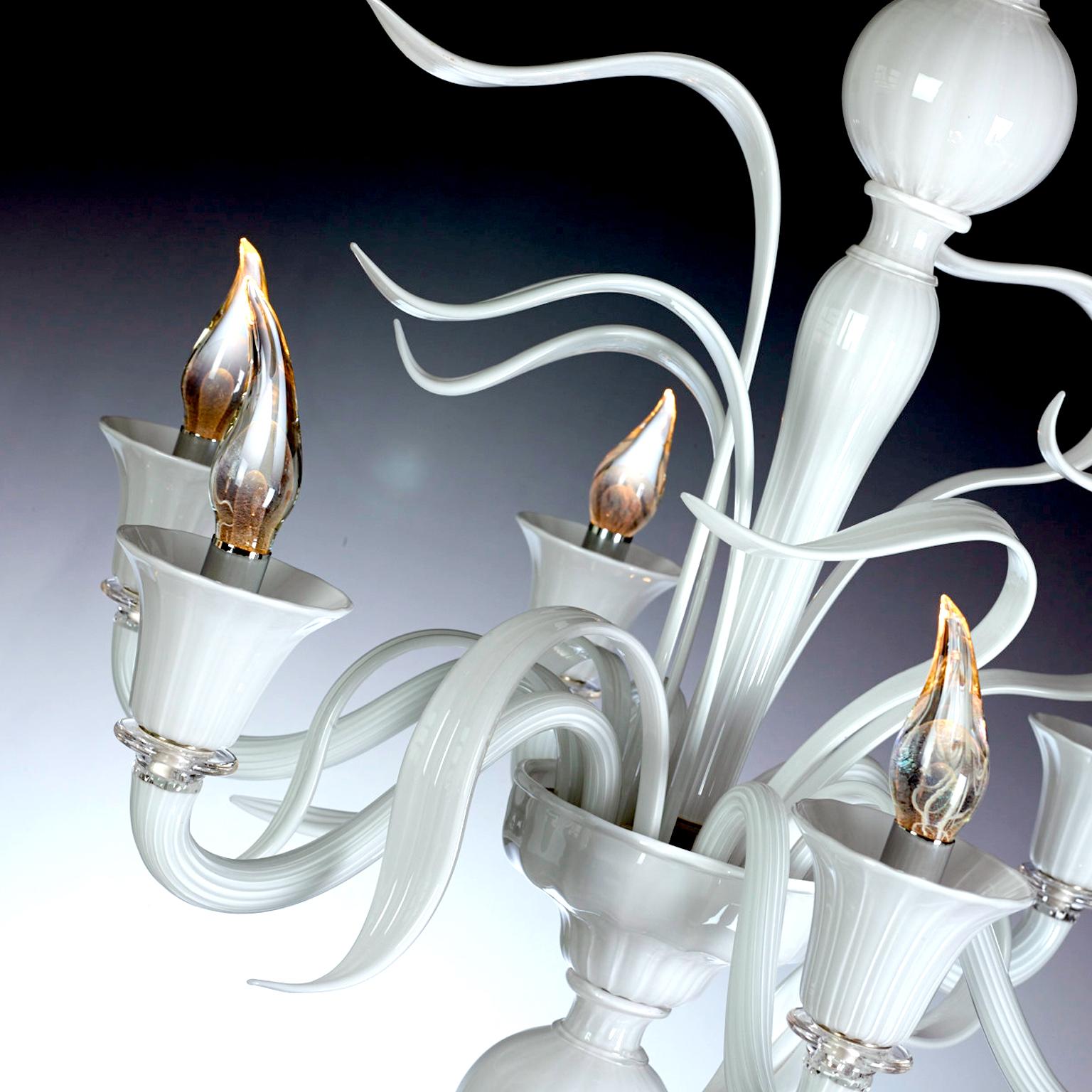 Hand-Crafted Seguso Vetri d'Arte Murano Glass Vento LED Chandelier 18 Lights For Sale