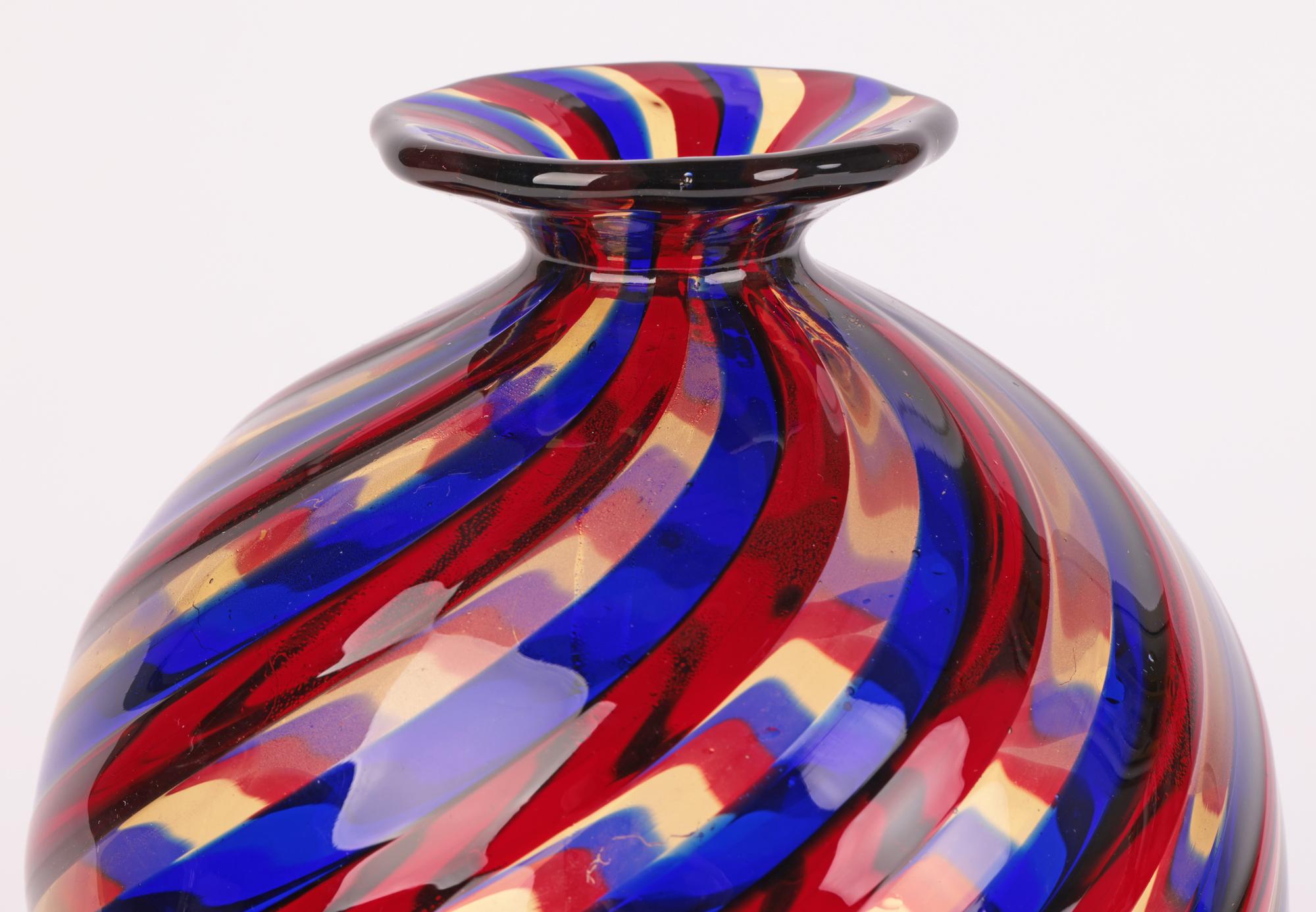 Seguso Vetri D’arte Murano Italian Ribbon Blown Art Glass Vase For Sale 6