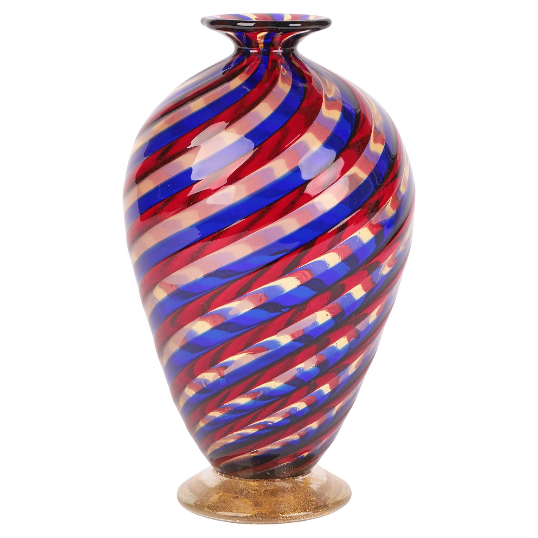 Seguso Vetri D’arte Murano Italian Ribbon Blown Art Glass Vase