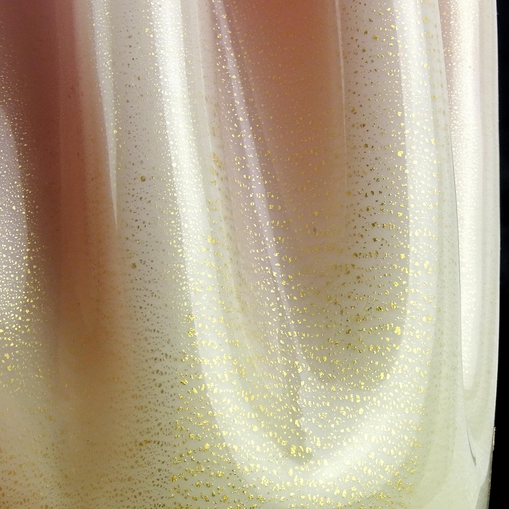 Seguso Vetri d'Arte Murano Pink Gold Flecks Italian Art Glass Fazzoletto Vase In Good Condition In Kissimmee, FL
