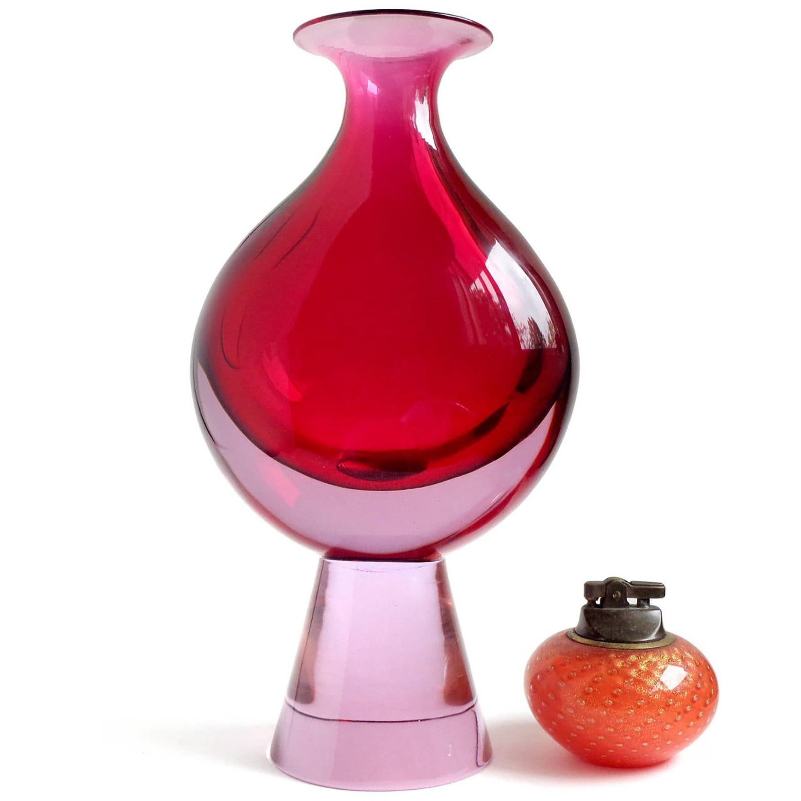 By Vintage, grand vase à fleurs sur pied en verre Sommerso violet 