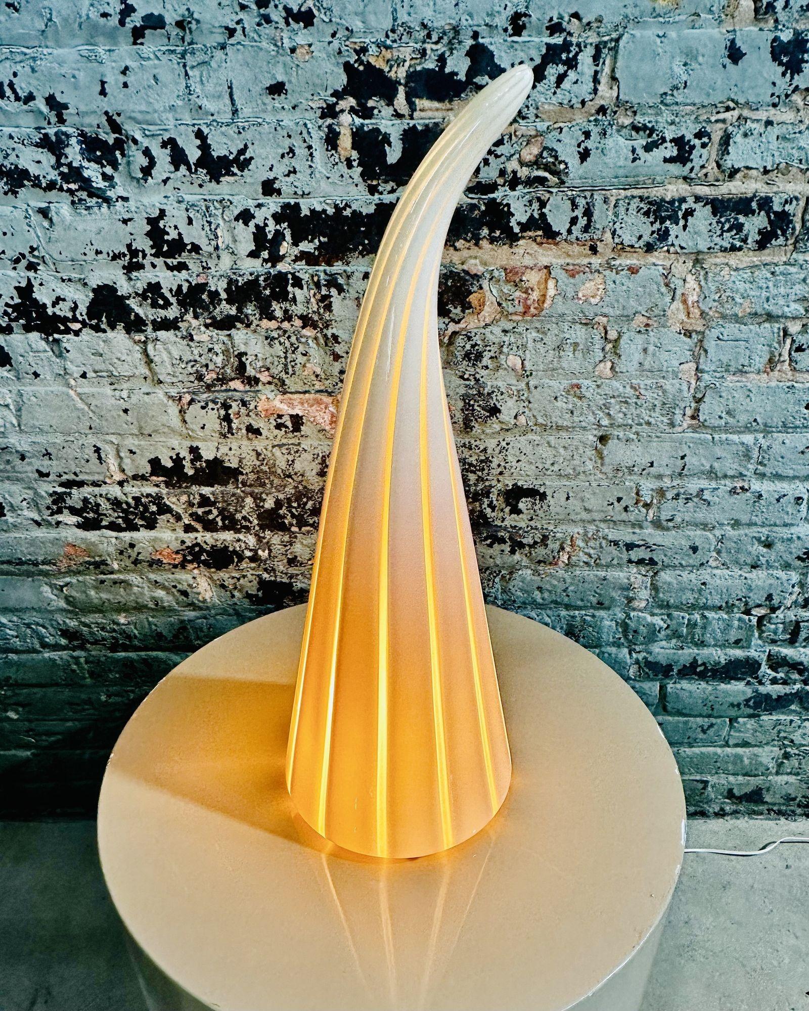 Seguso Vetri d'Arte Murano Sculptural Table Lamp, Italy 1960 In Good Condition For Sale In Chicago, IL