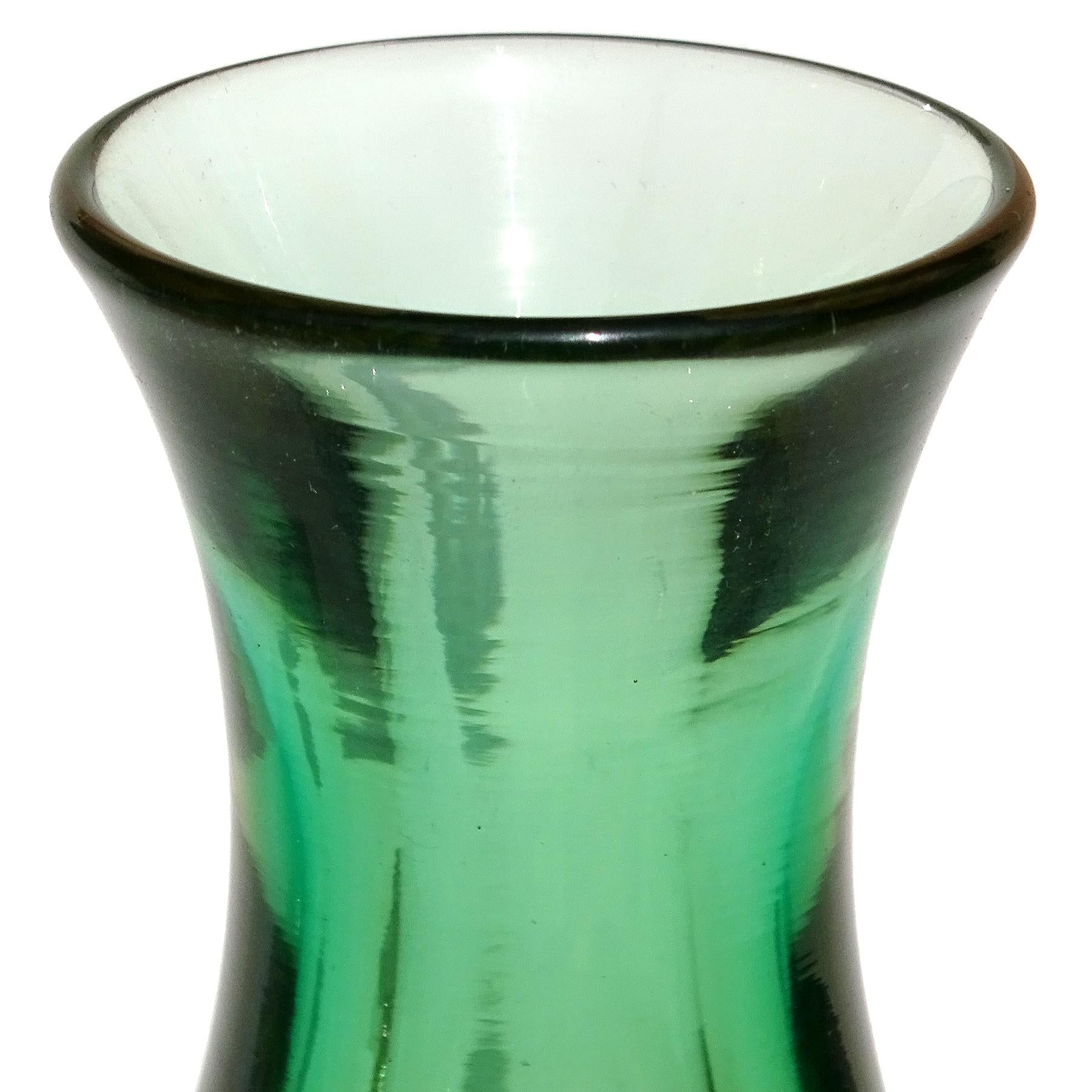 Hand-Crafted Seguso Vetri d'Arte Murano Sommerso Green Yellow Italian Art Glass Flower Vase For Sale