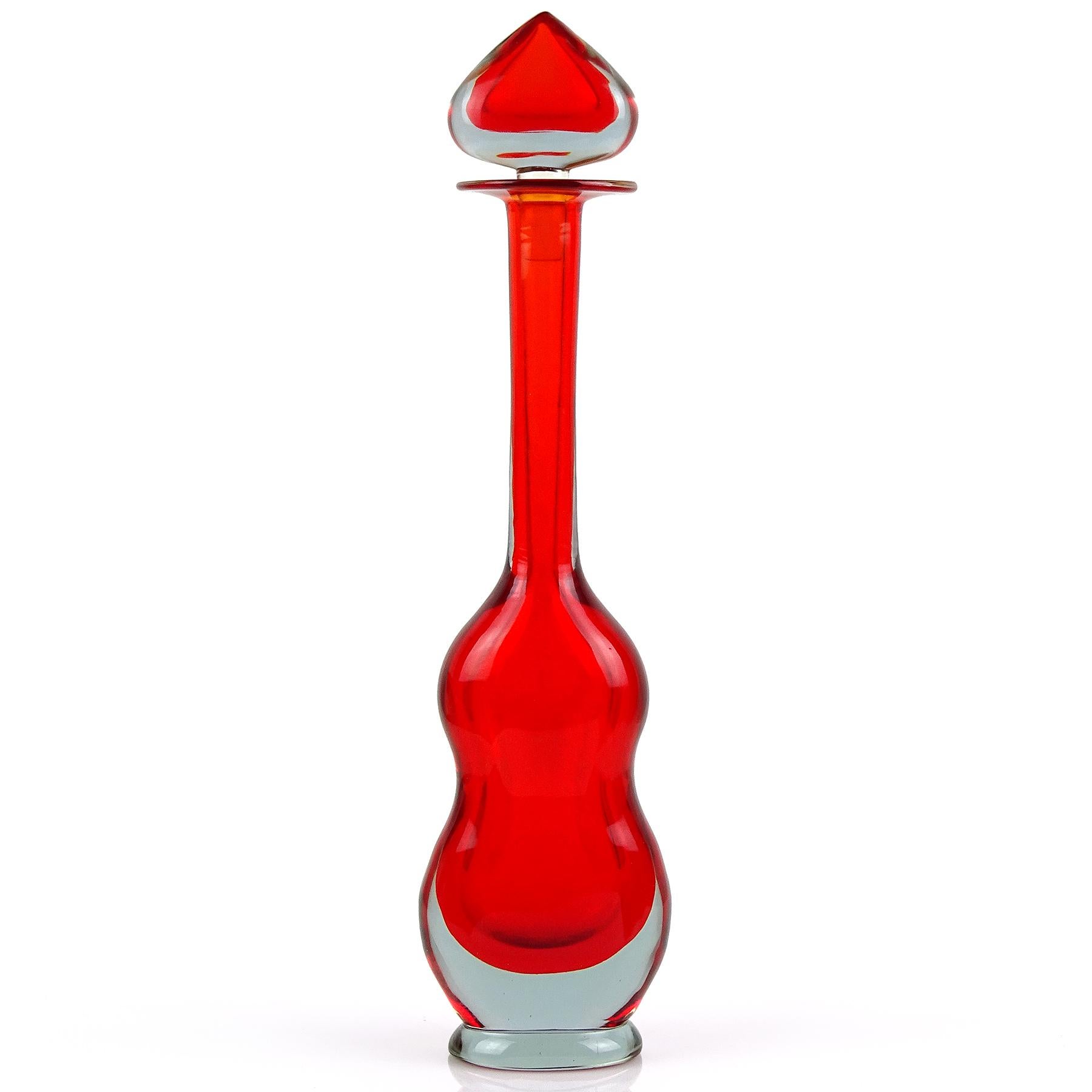 Hand-Crafted Seguso Vetri d'Arte Murano Sommerso Purple Red Italian Art Glass Perfume Bottle For Sale