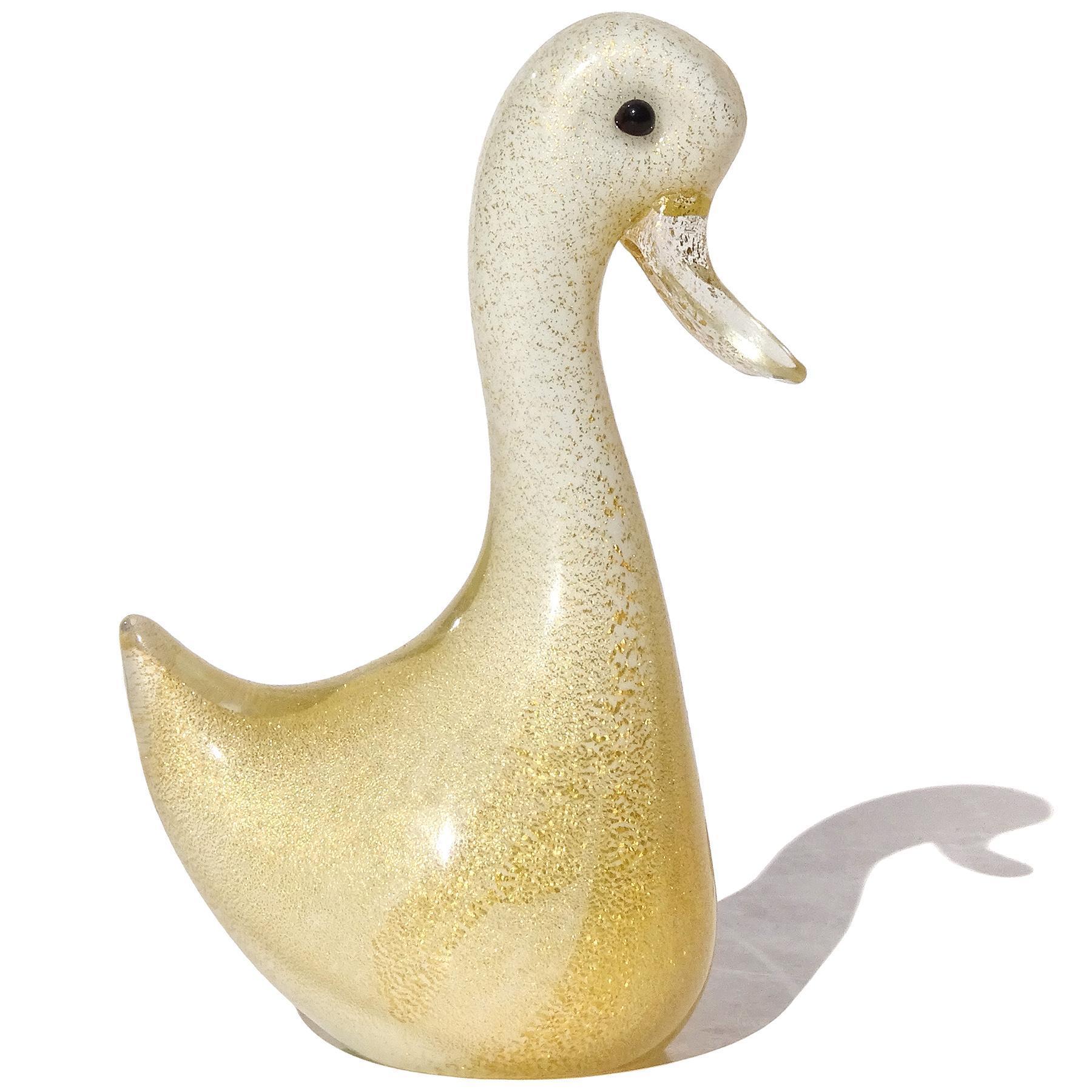 Mid-Century Modern Seguso Vetri d'Arte Murano White Gold Flecks Italian Art Glass Baby Duck Figure For Sale