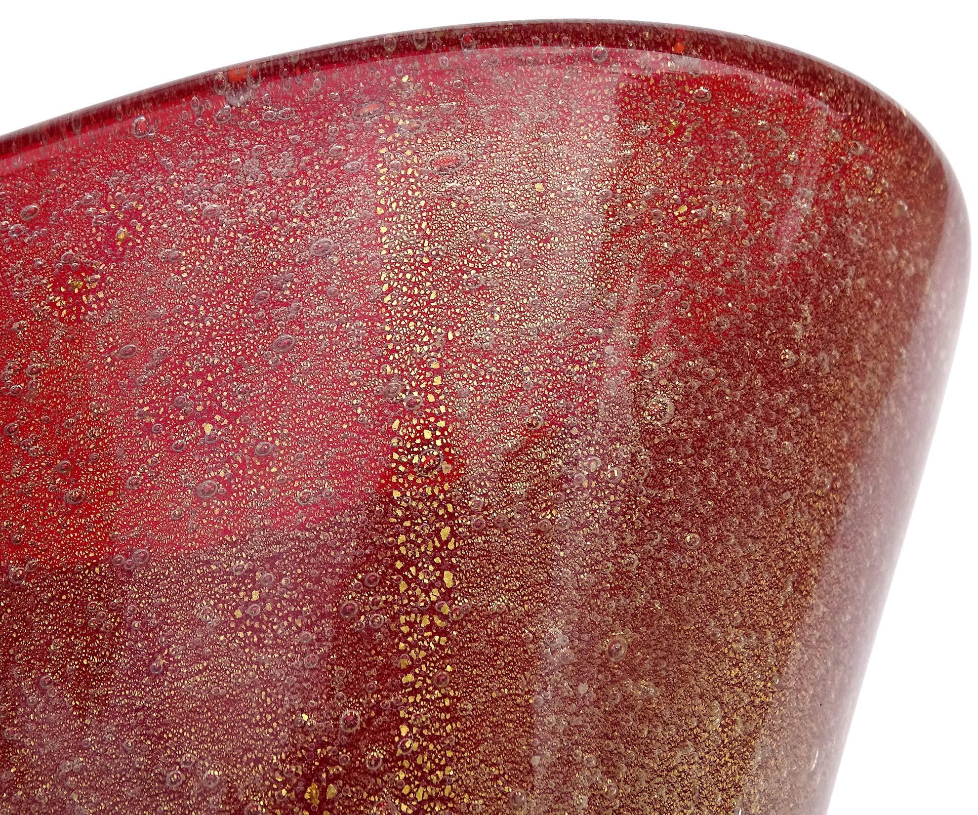 Seguso Vetri d'Arte Poli Murano Red Gold Flecks Italian Art Deco Glass Vase 1