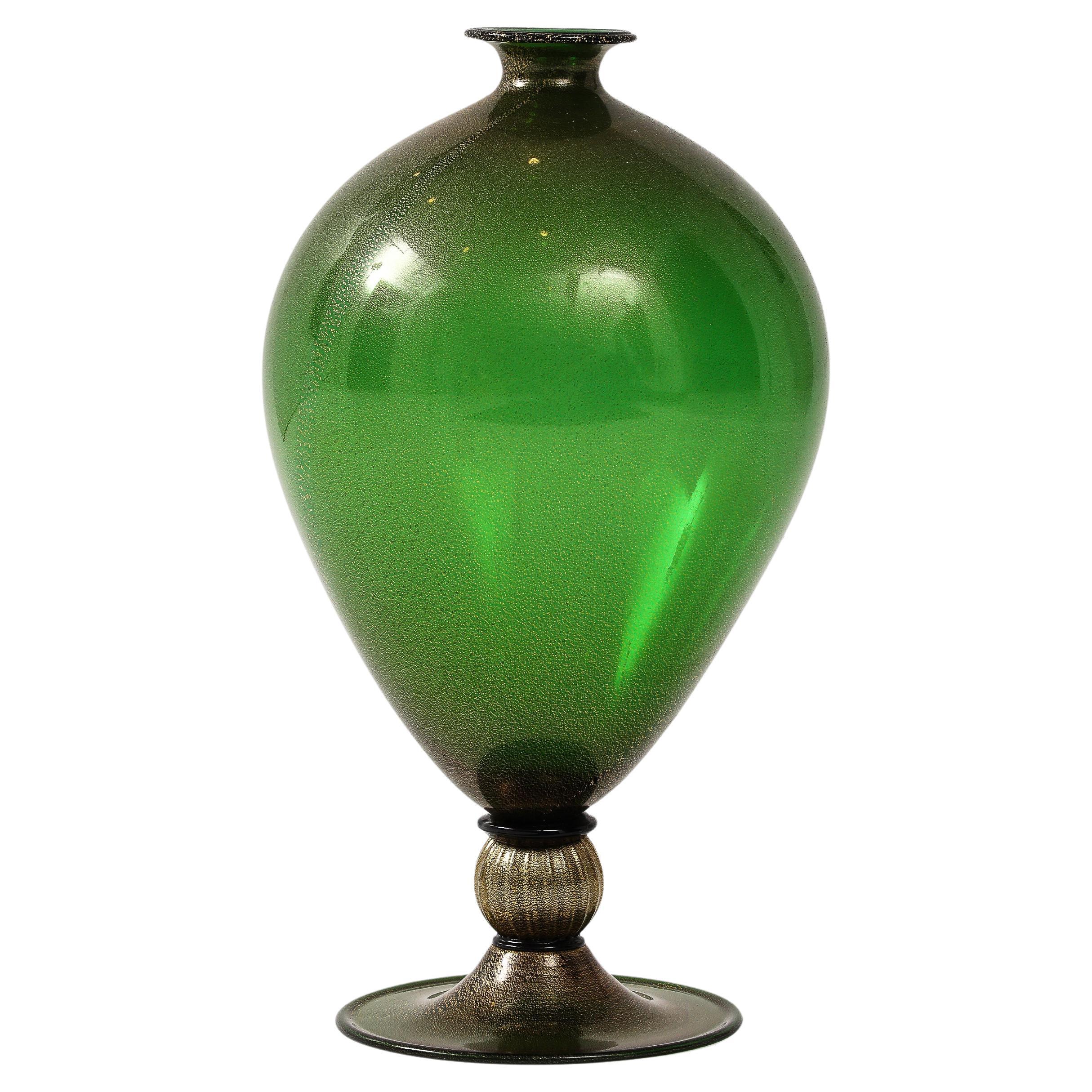 Seguso vetri d'arte Rare Veronese Vase in Green with Gold Inclusions For Sale