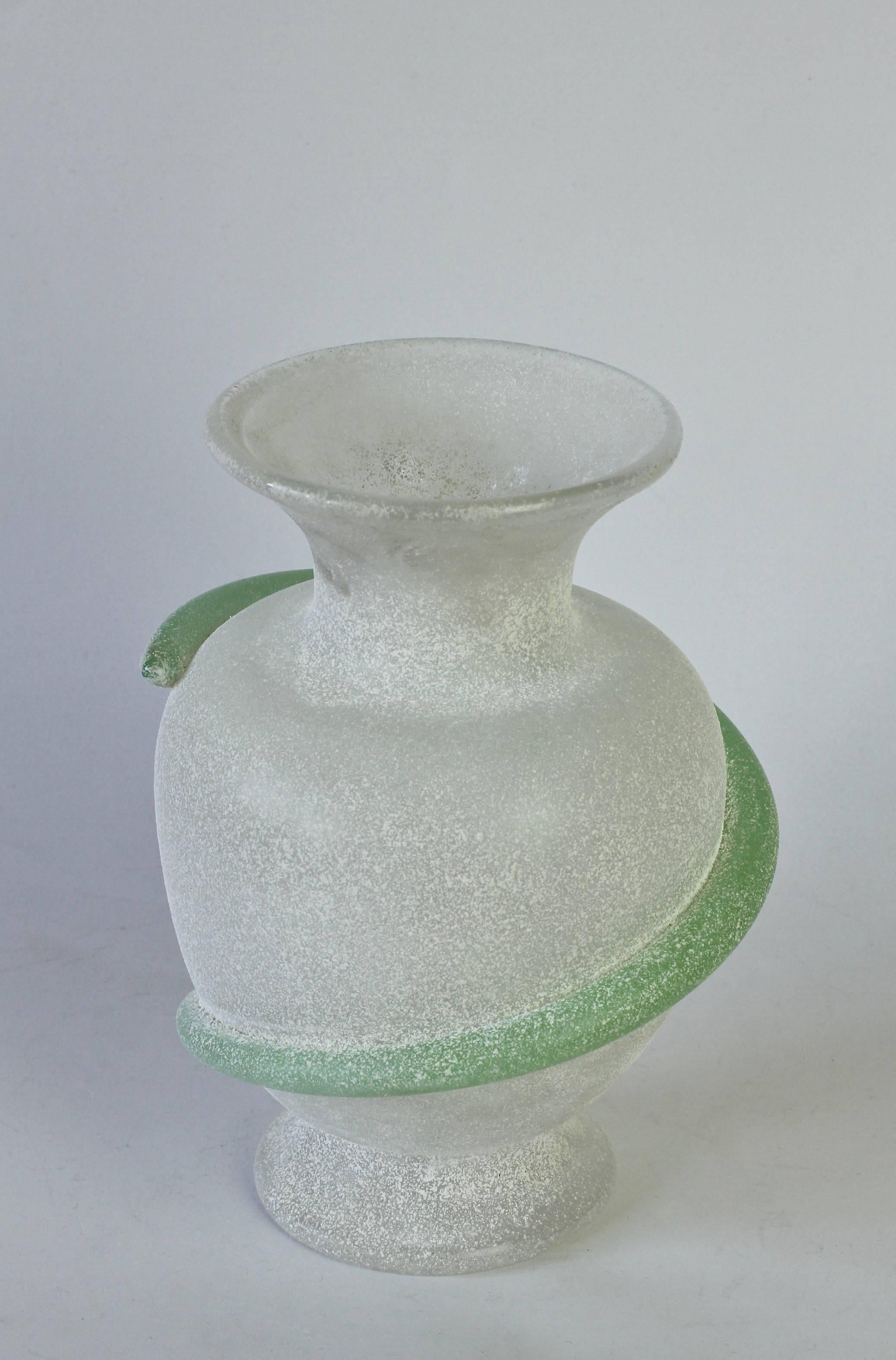 Blown Glass Seguso Vetri d'Arte Attributed White 'a Scavo' Murano Glass Vase