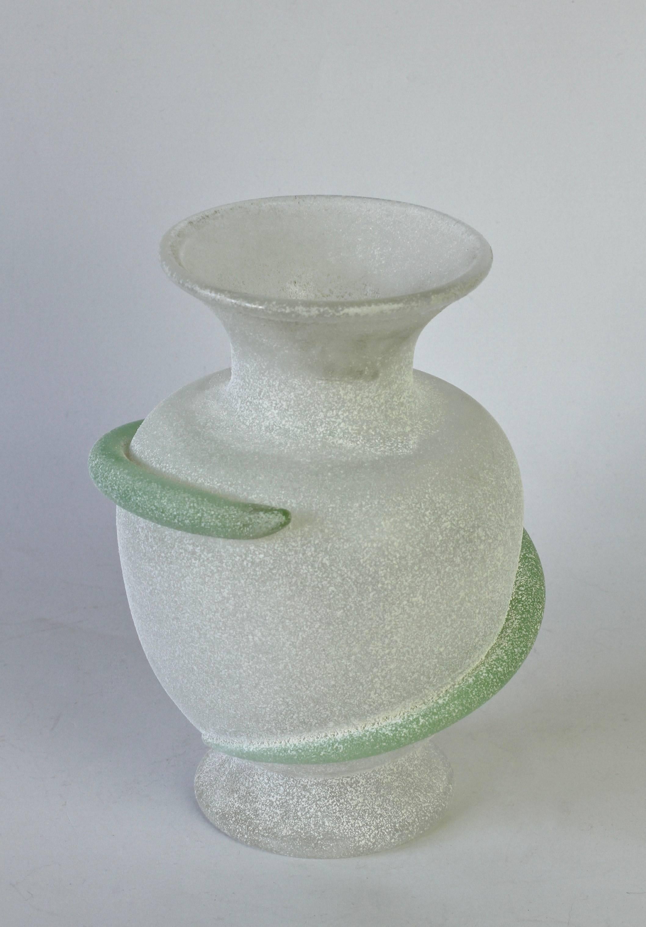 20th Century Seguso Vetri d'Arte Attributed White 'a Scavo' Murano Glass Vase