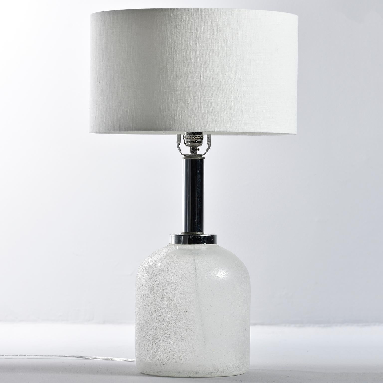 Seguso Vetri d’Arte White Scavo Style Murano Glass Lamp For Sale 1