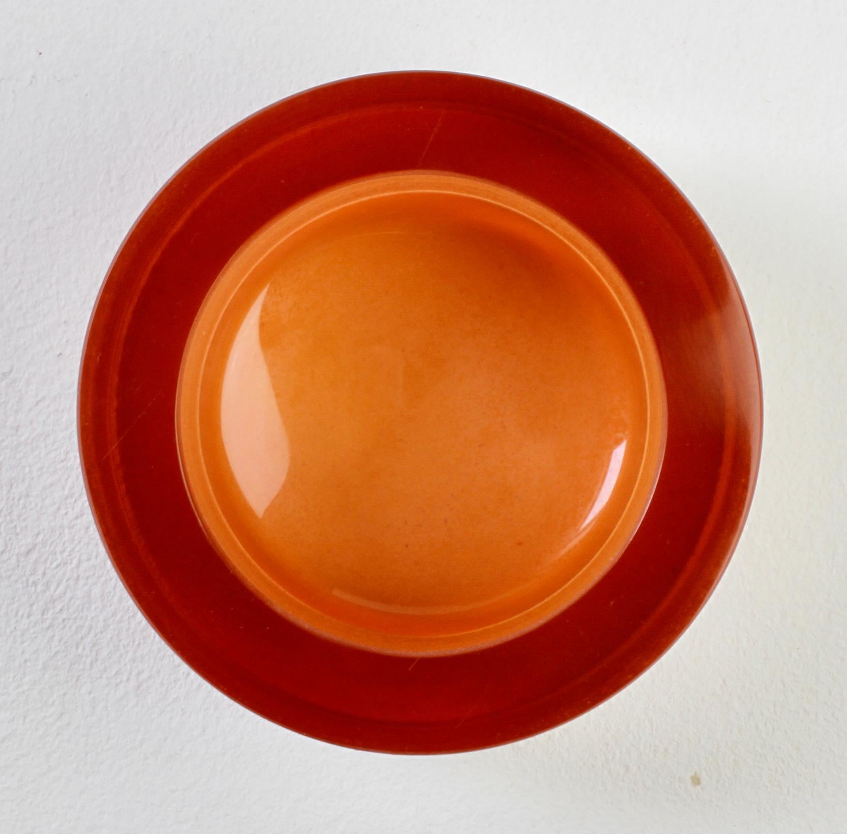 Mid-Century Modern Seguso Vintage Thick Round Amber 'Scavo' Murano Glass Bowl or Ashtray, C. 1980s For Sale