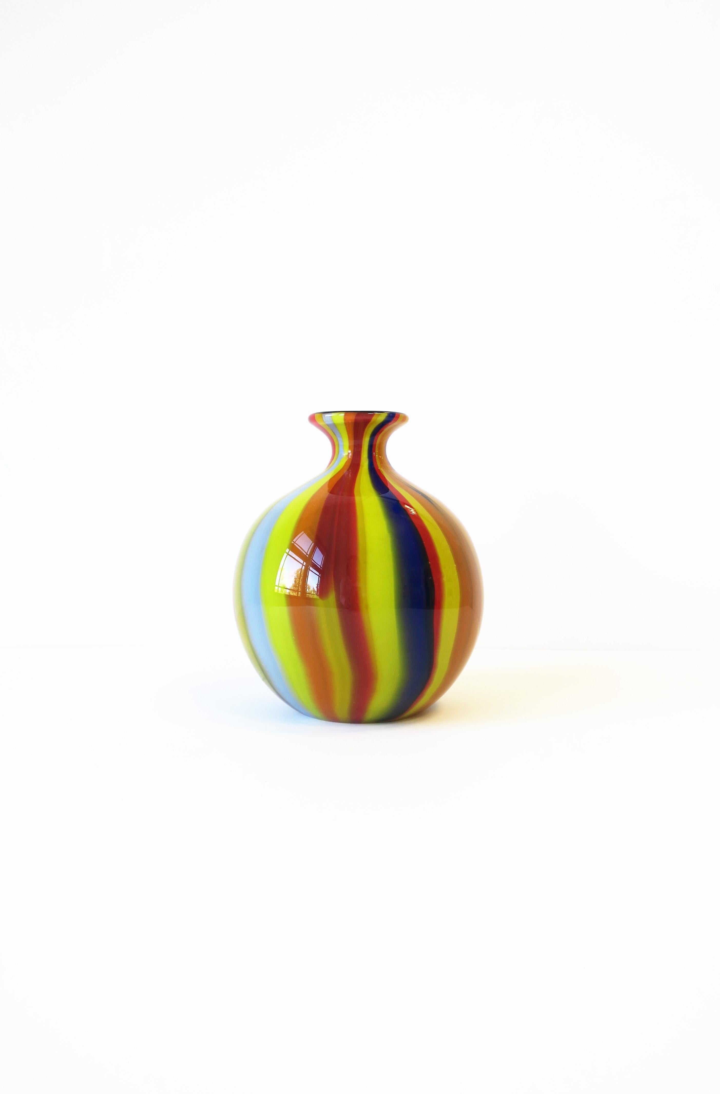 20th Century Italian Murano Seguso Viro Art Glass Vase, Italy 1990s For Sale