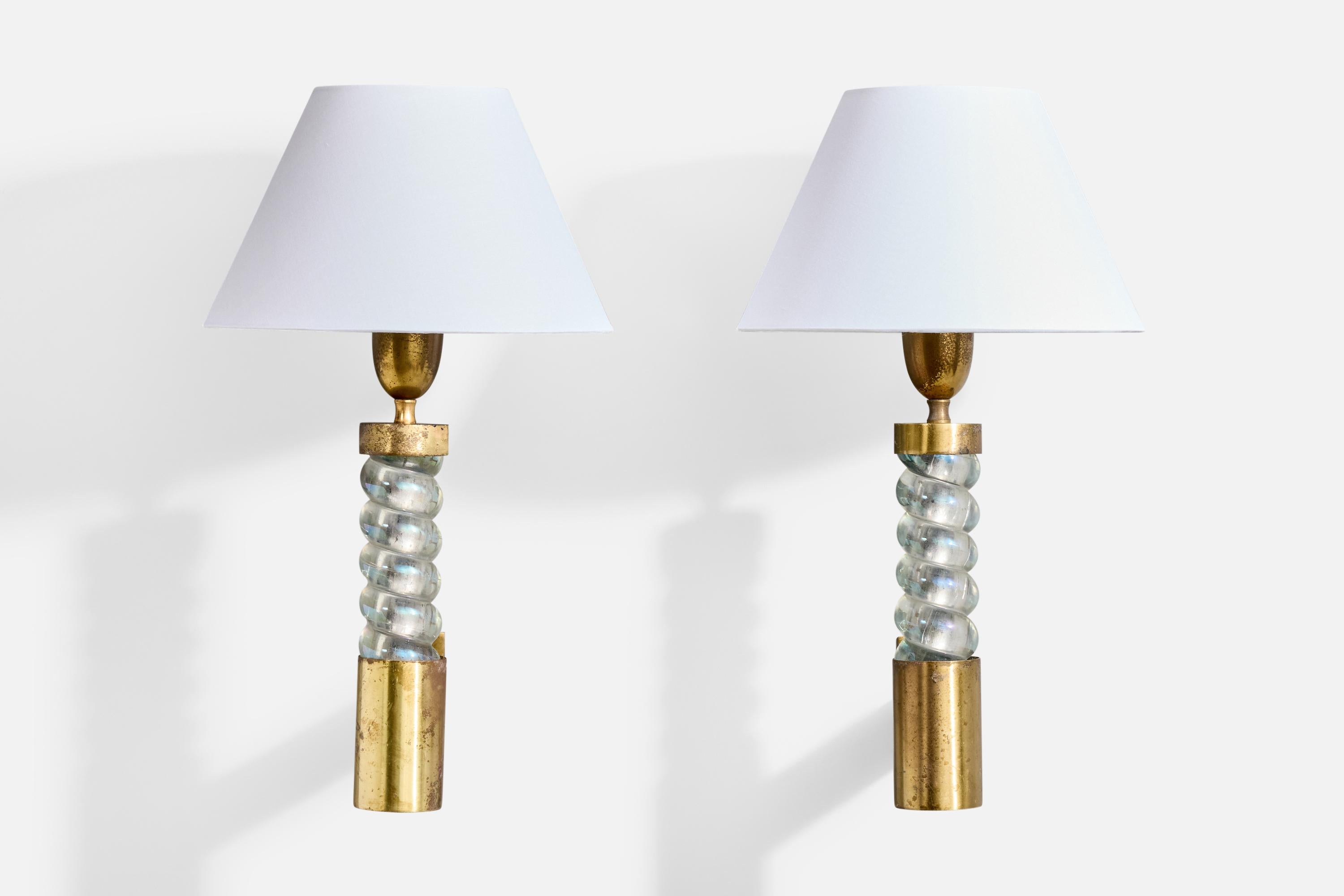 Mid-Century Modern Seguso, Wall Lights, Brass, Glass, Fabric, Italy, 1950s en vente
