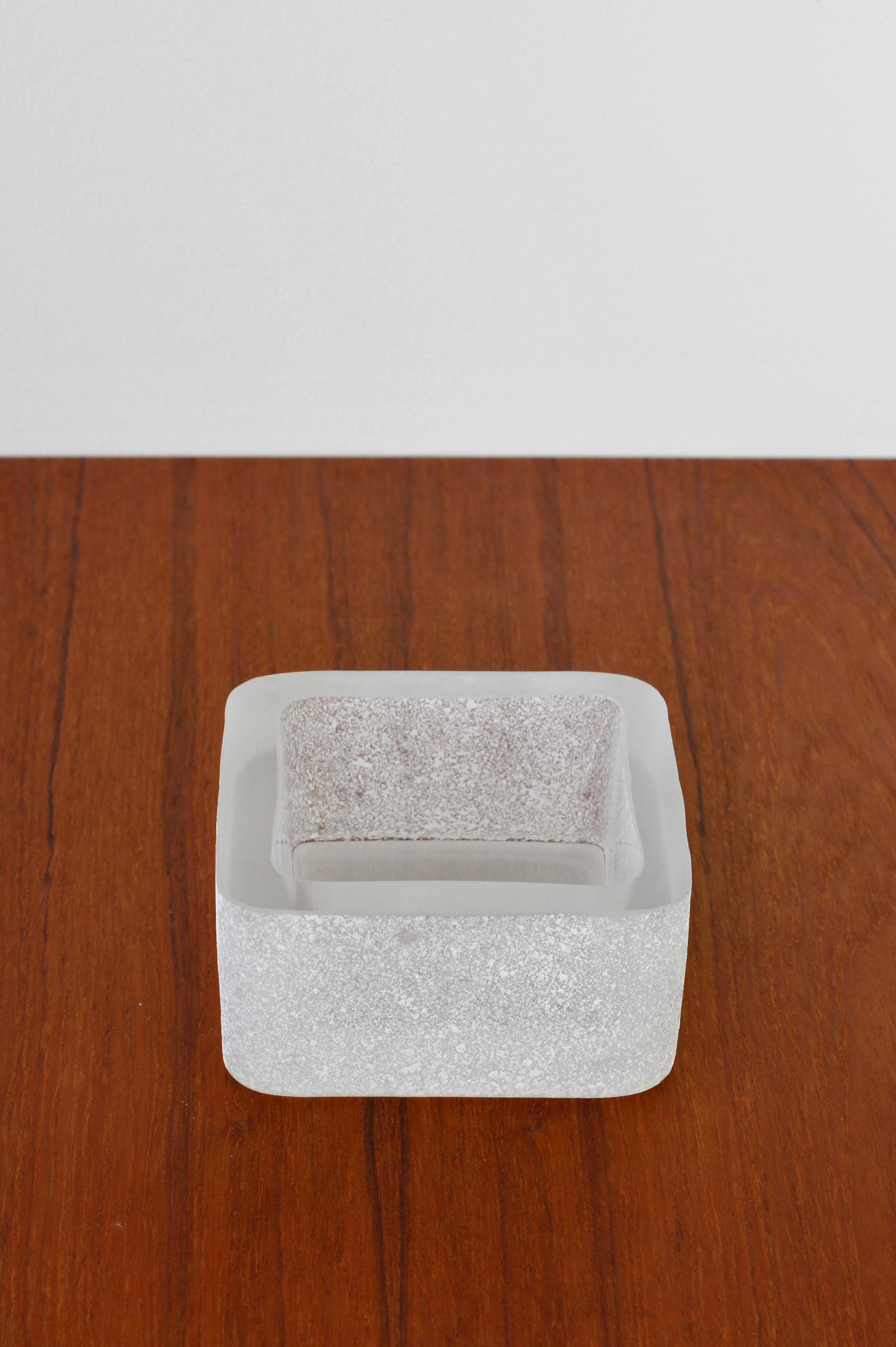 Seguso White 'a Scavo' Murano Glass Bowl Karl Springer Style 1980s For Sale 4