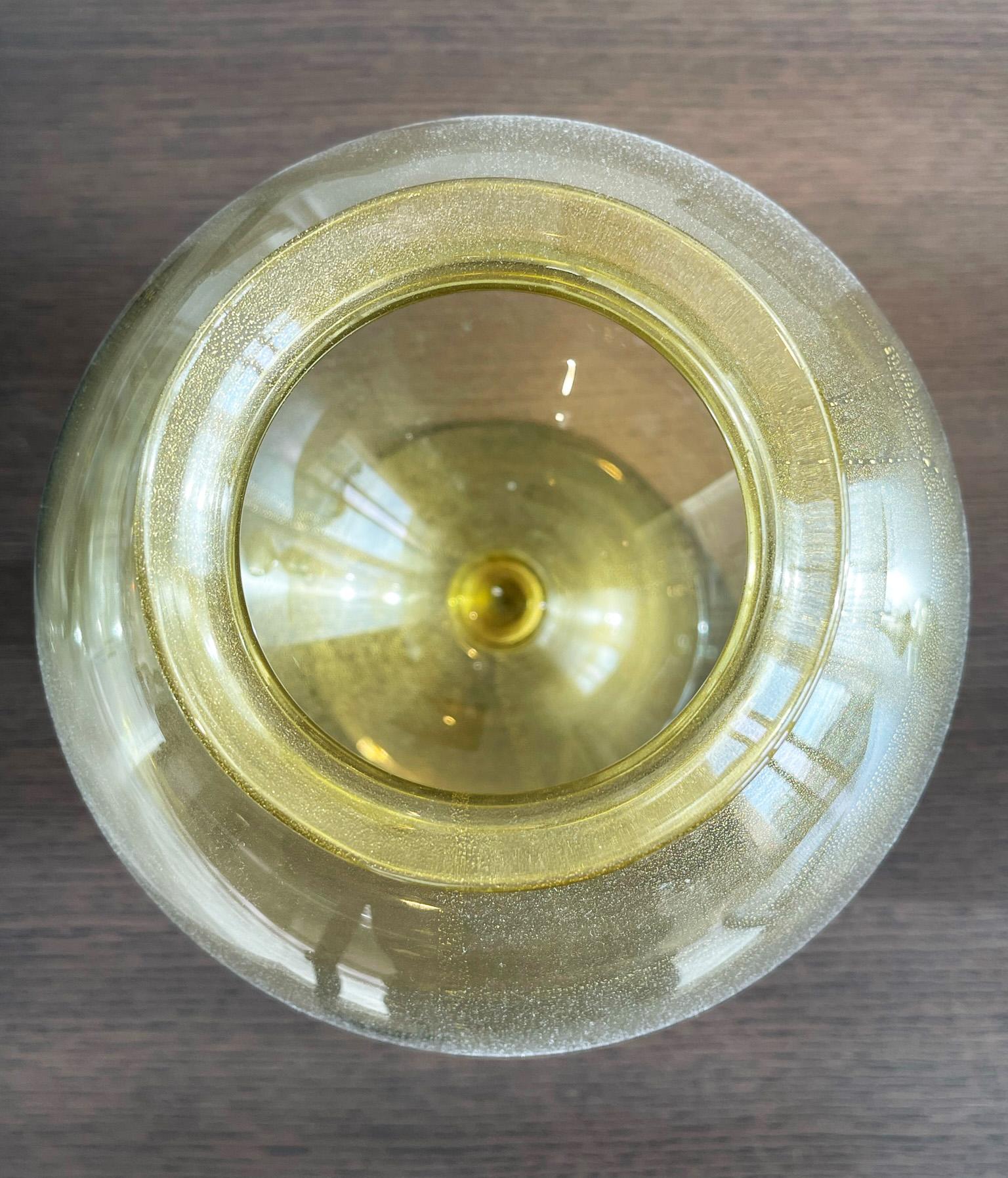 Hand-Crafted Seguso for Donghia - Large Modern Vase in Gold Murano Glass, Handblown, Signed