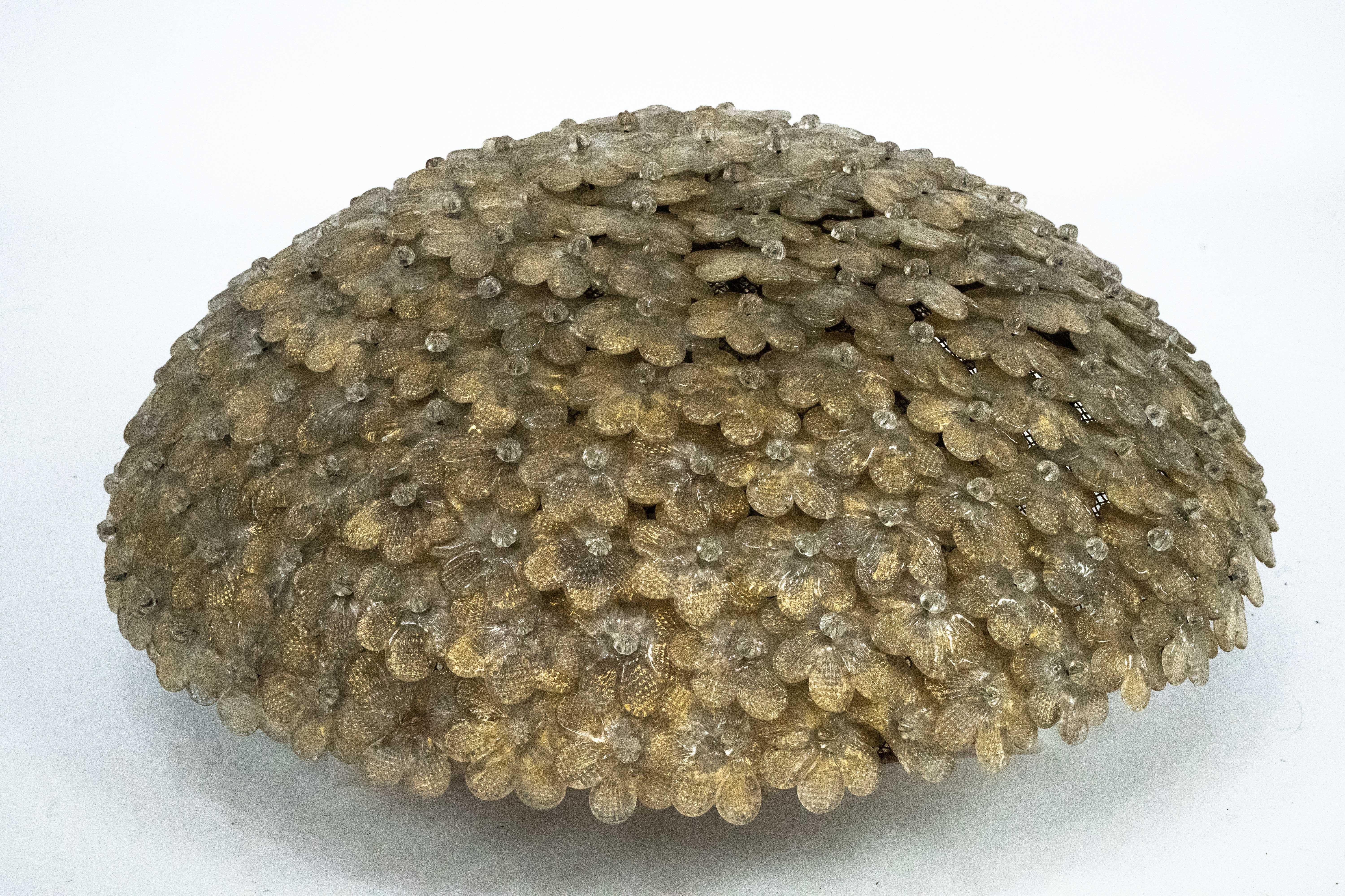 Seguso, Lámpara de techo XLarge de flores de cristal de Murano dorado de mediados de siglo. Italia años 40 en venta 4