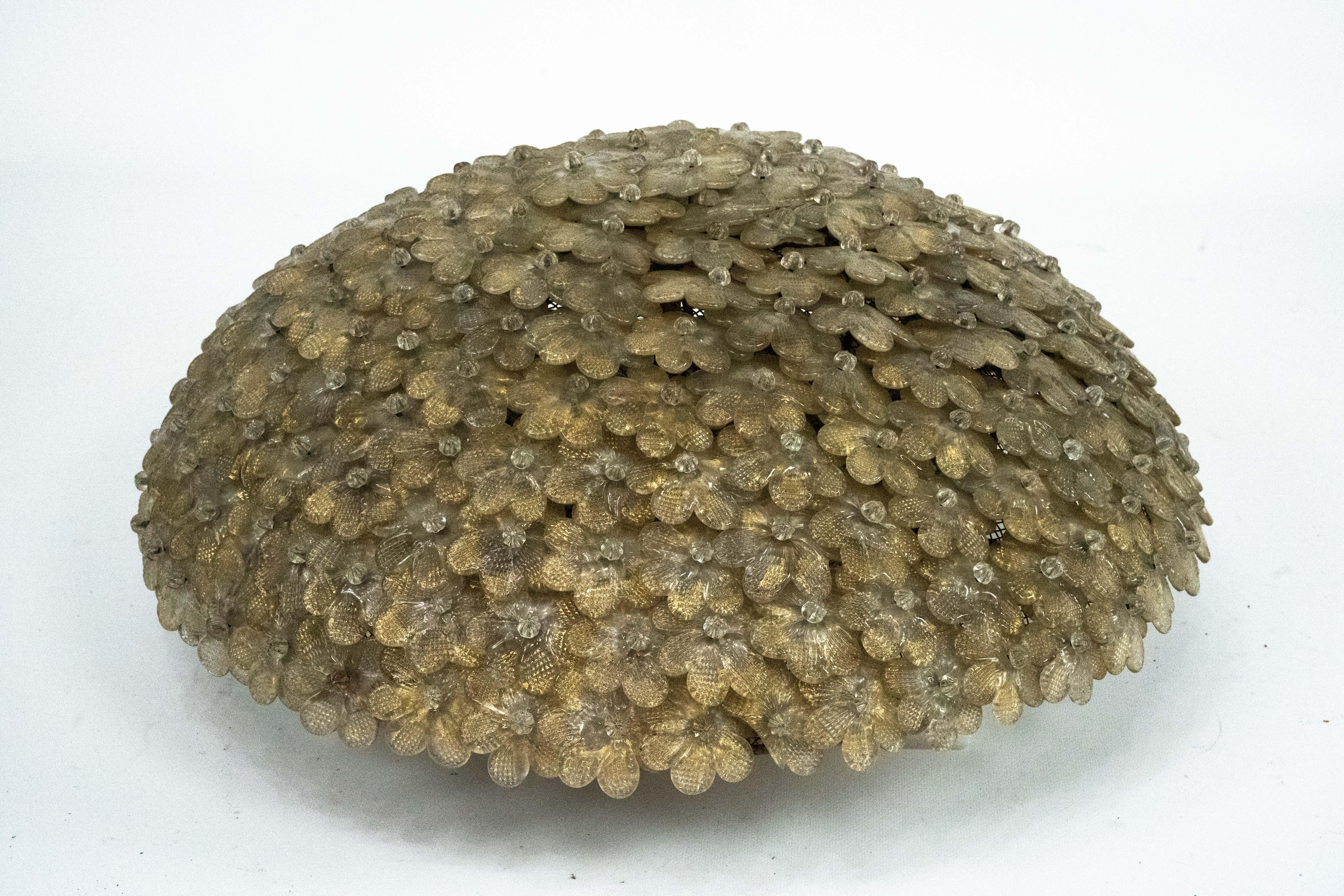 Seguso, Lámpara de techo XLarge de flores de cristal de Murano dorado de mediados de siglo. Italia años 40 en venta 2