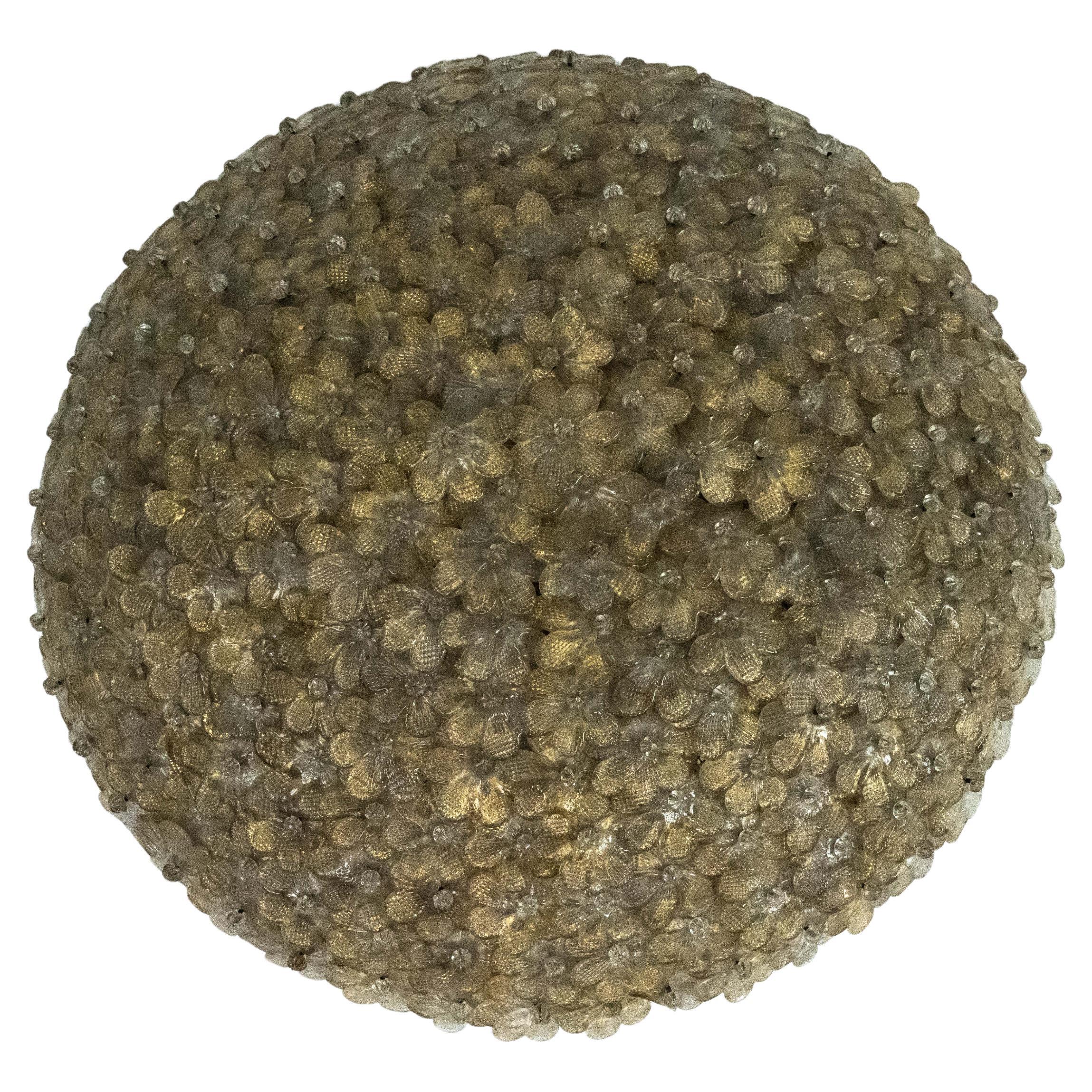 Seguso, Lámpara de techo XLarge de flores de cristal de Murano dorado de mediados de siglo. Italia años 40 en venta