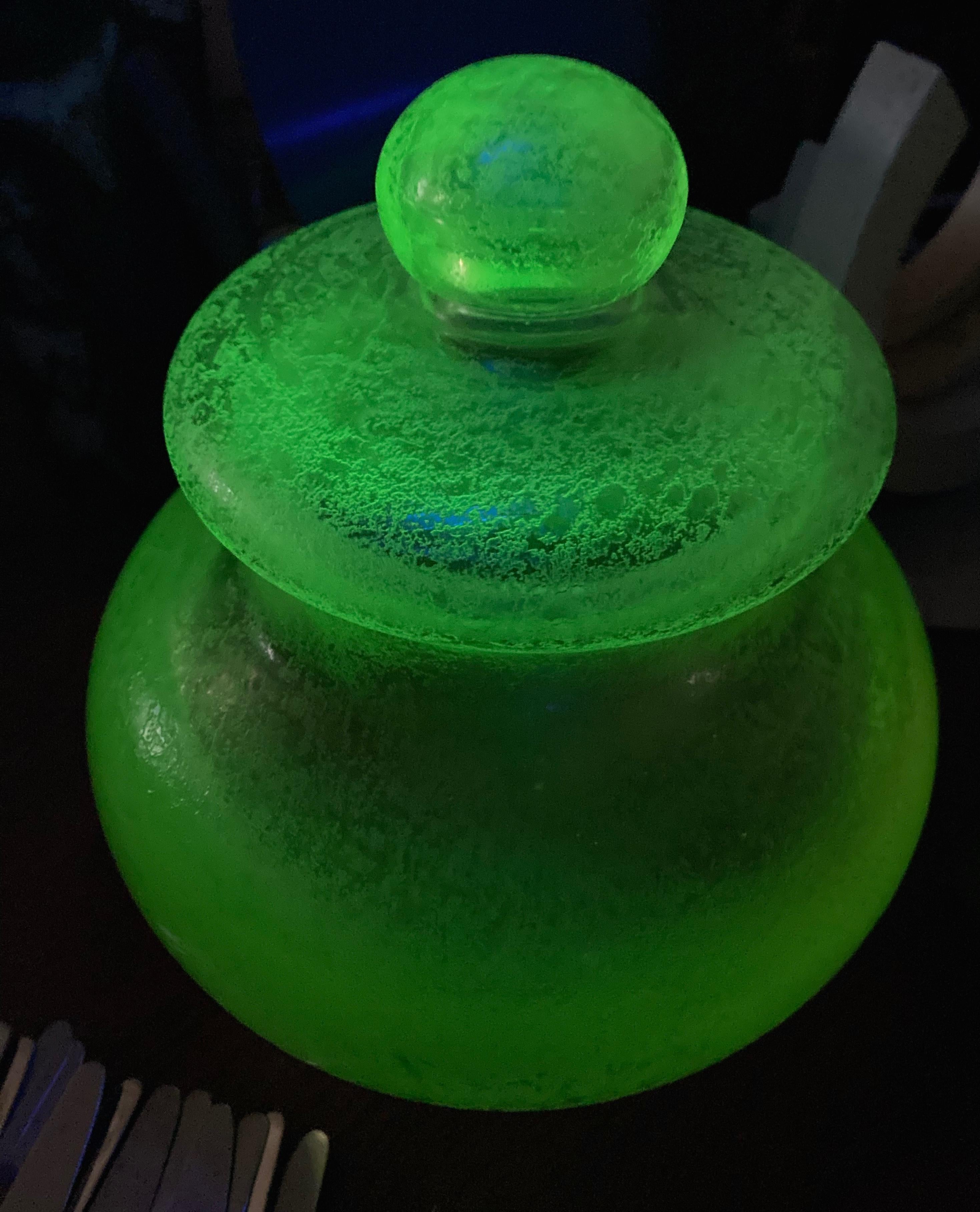 Great modern vintage green glow glass, in this leaded box/jar. Attributed to Flavio Poli.