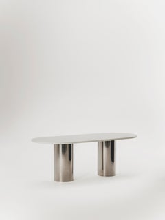 Mesa de comedor Seho de microcemento y acero inoxidable by Marlot Baus