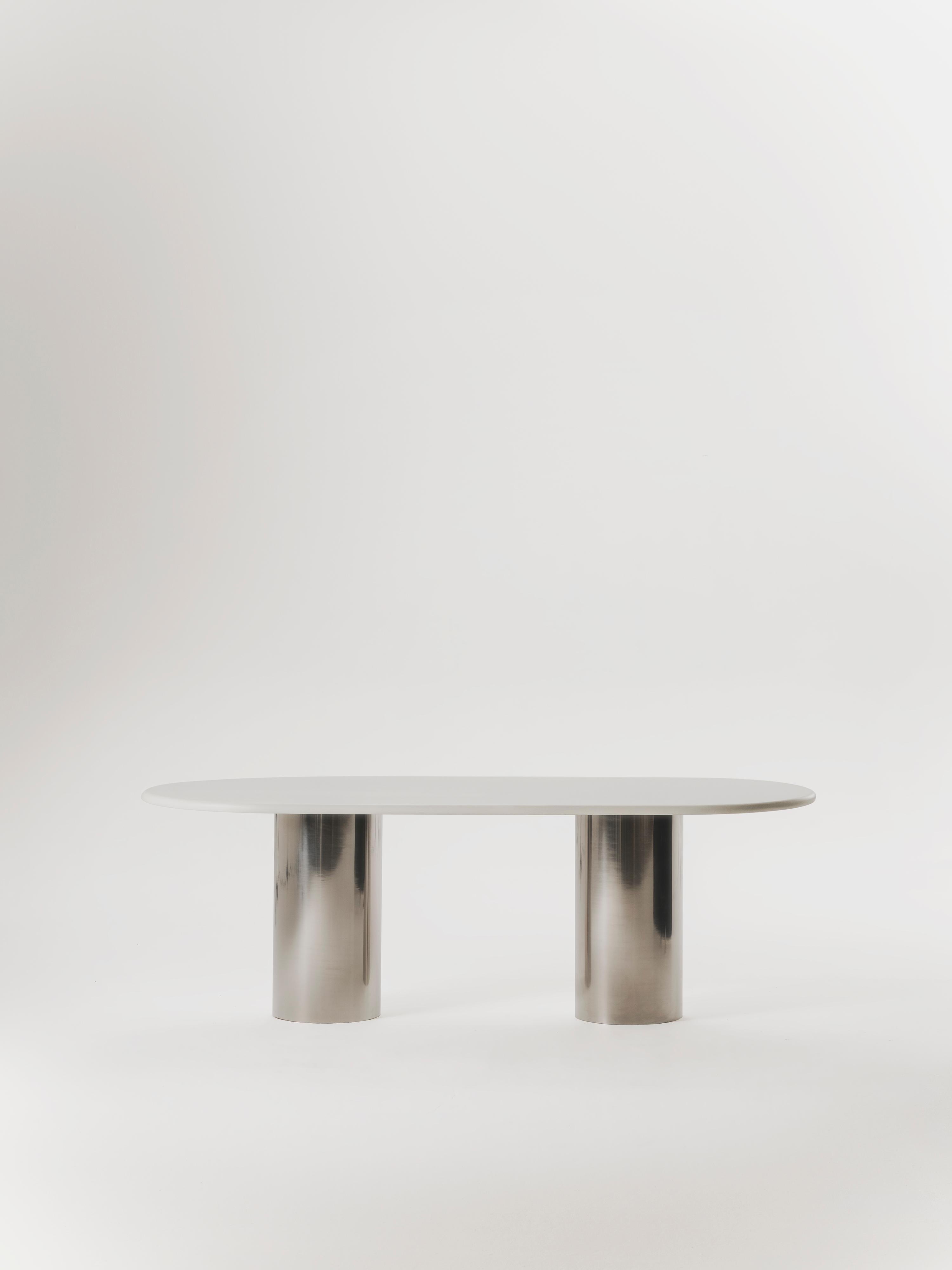 Espagnol Table de salle à manger Seho en microciment et acier inoxydable par Marlot Baus en vente