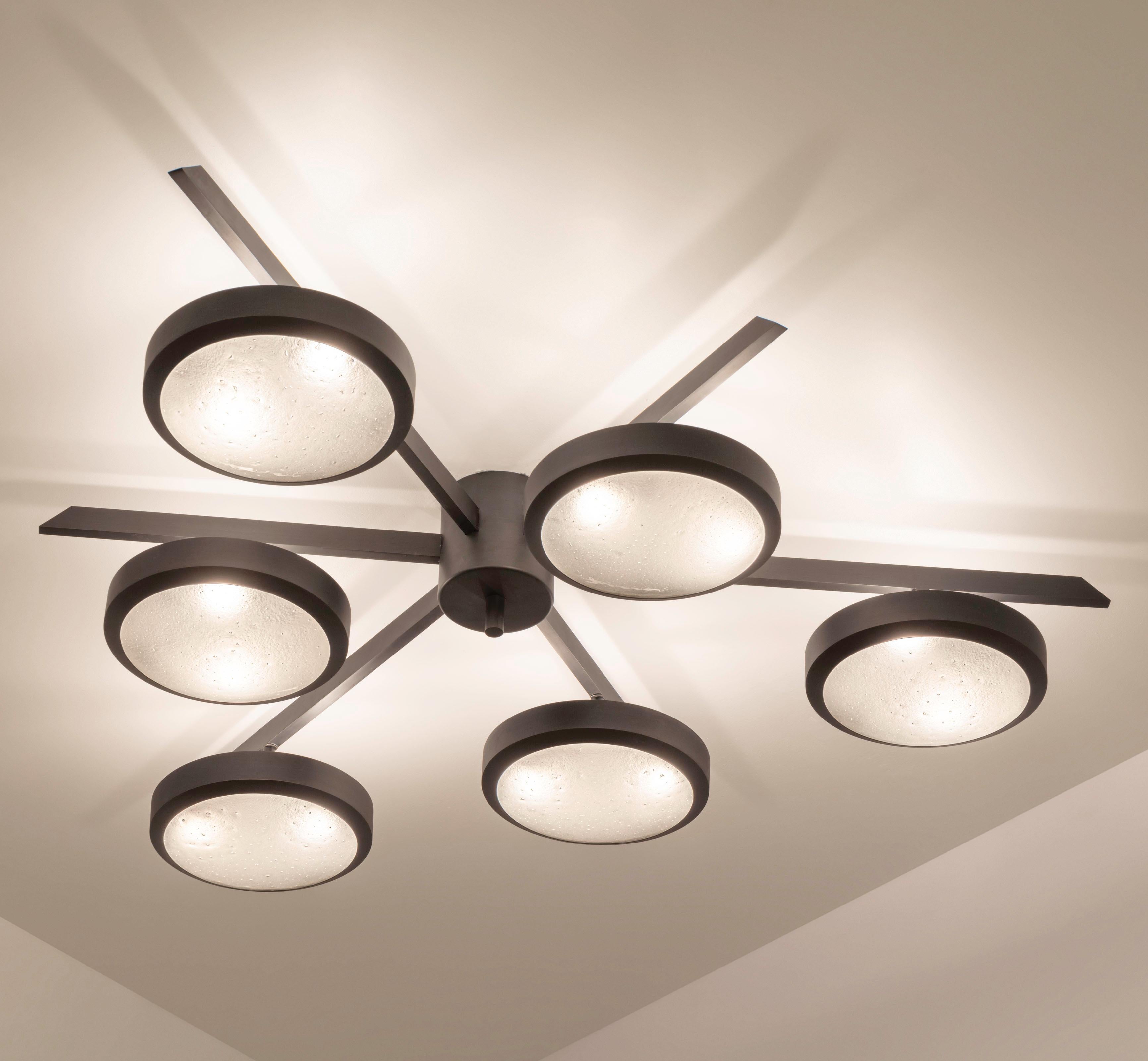 Lampada da soffitto Sei di Gaspare Asaro - Finitura ottone lucido in vendita 1