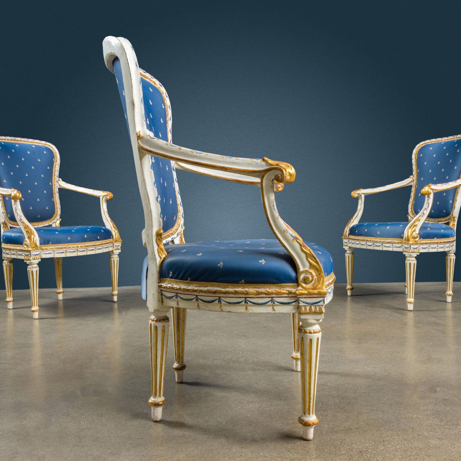 Sechs lackierte Sessel. Venedig, letztes Viertel 18. Jahrhundert (Sonstiges) im Angebot