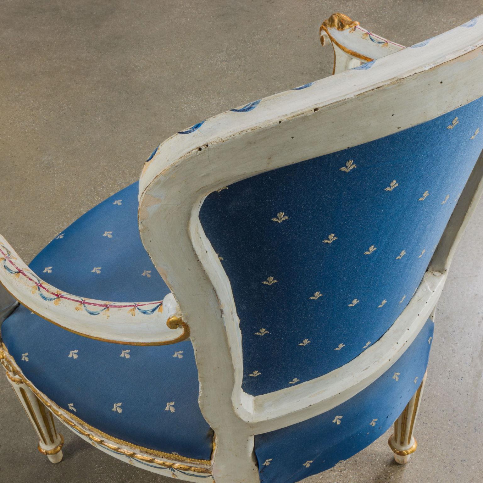 Sechs lackierte Sessel. Venedig, letztes Viertel 18. Jahrhundert (Holz) im Angebot