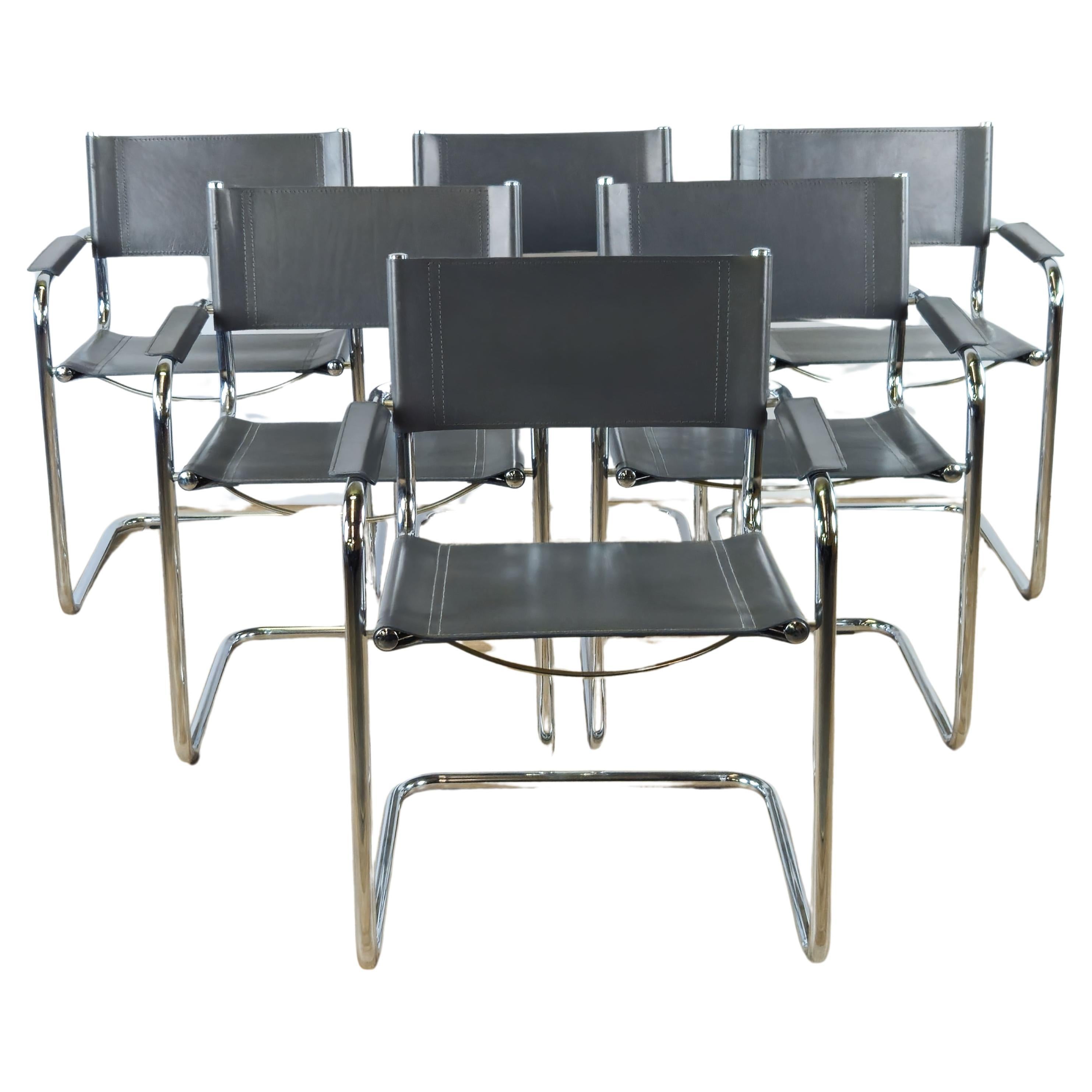 Six chaises tubulaires Bauhaus modèle 3-95 des années 1970 en vente