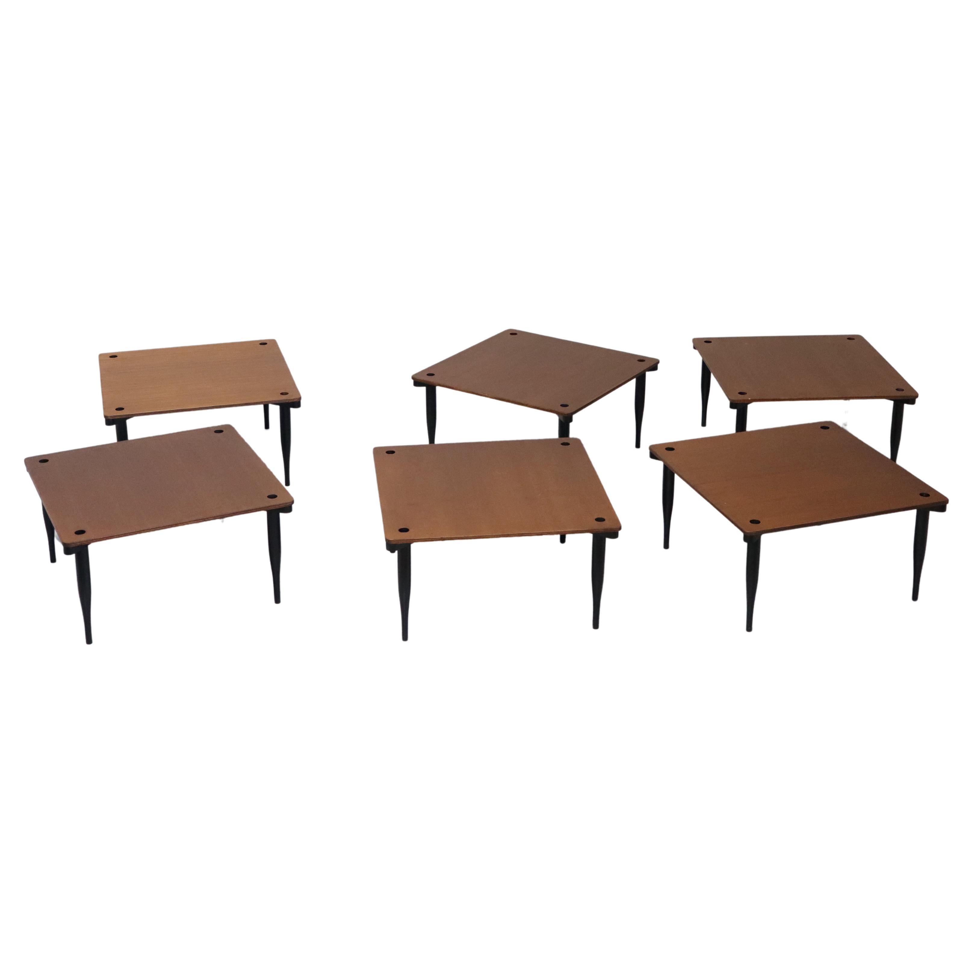 Six stackable 'T8' small tables by Vico Magistretti for Azucena, Italy, 1954 For Sale
