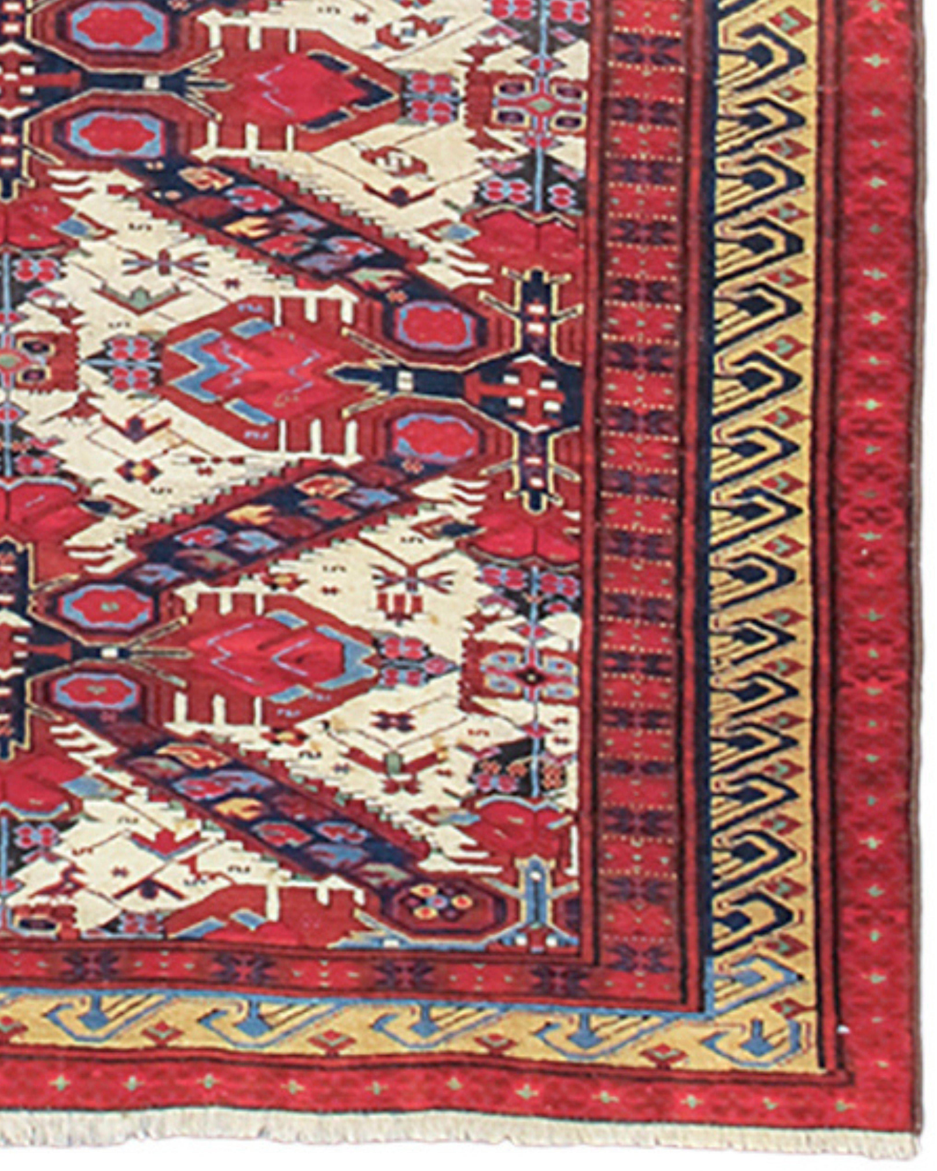 Seichor Kuba Rug, Early 20th Century In Excellent Condition For Sale In San Francisco, CA
