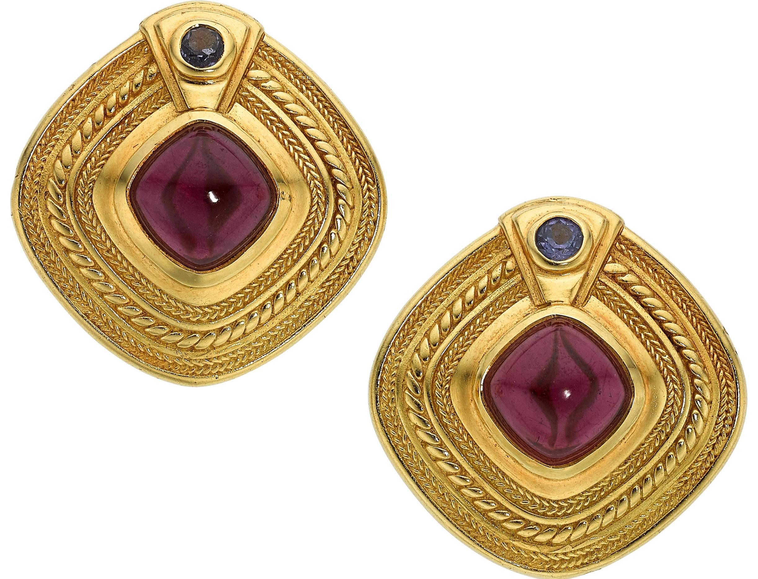 SeidanGang Ohrringe aus 18 Karat Gelbgold Granat und Tansanit Cabochon (Moderne) im Angebot
