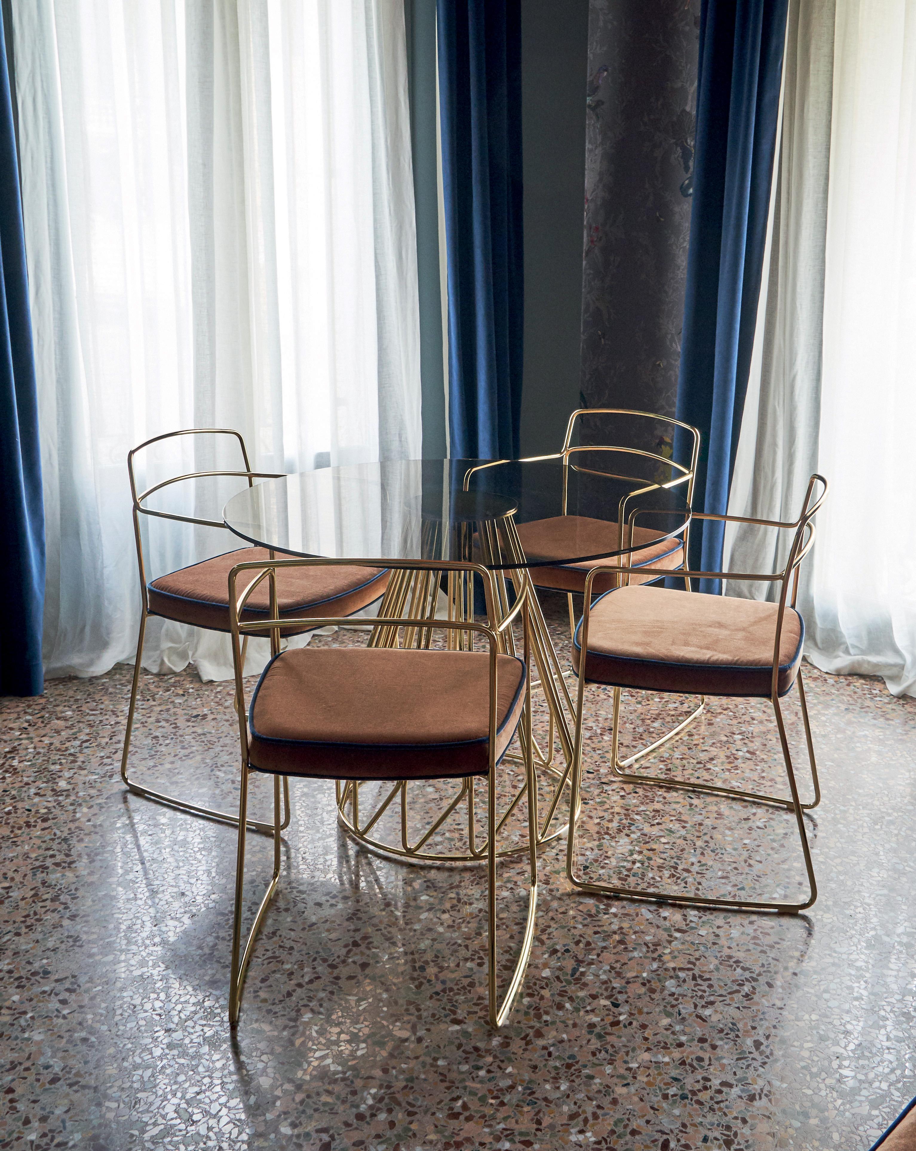 Contemporary Seidecimi Aureo Contemp Brass Armchair Made in Italy by edizioni Enrico Girotti For Sale