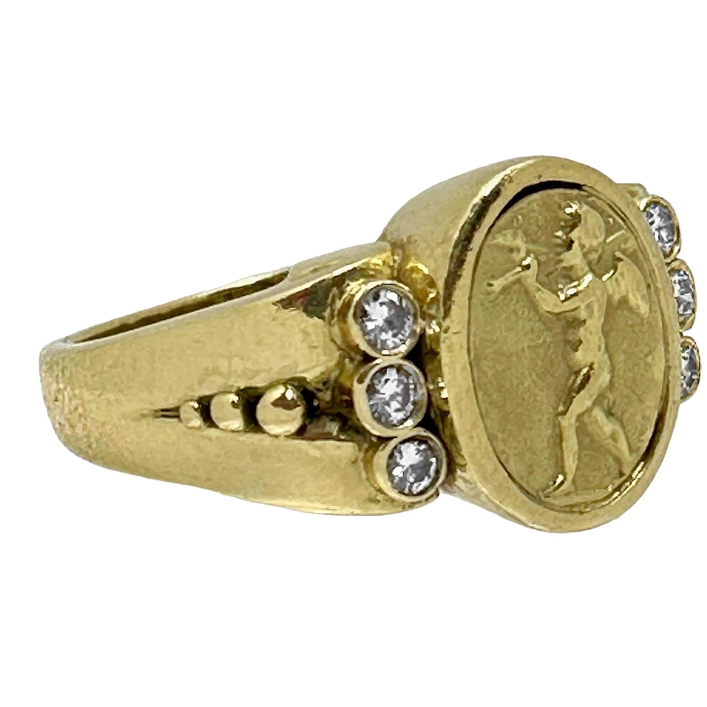 Grec classique SeidenGang, bague en or jaune 18 carats et diamants en forme de chérubin jouant de l'instrument en vente