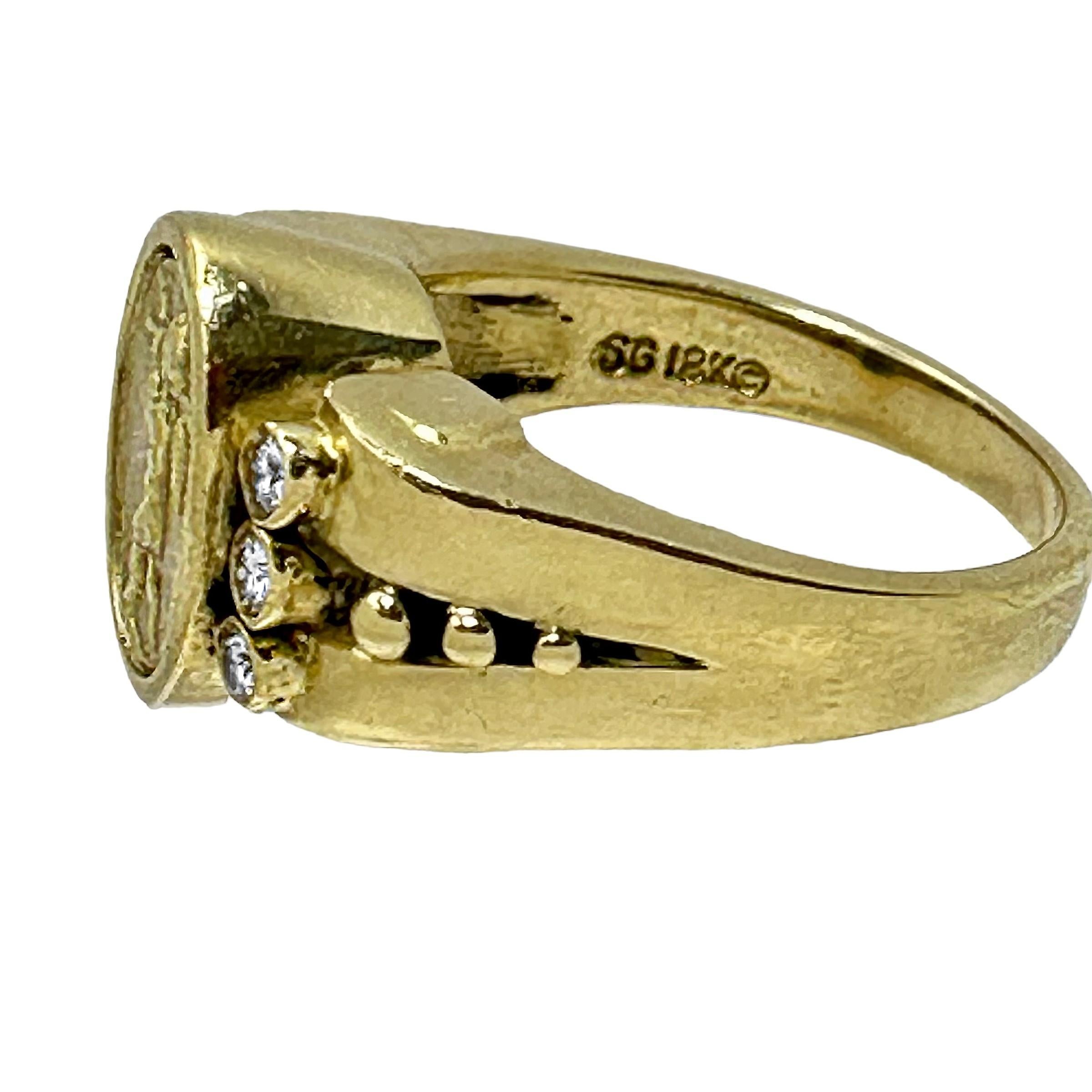 SeidenGang, bague en or jaune 18 carats et diamants en forme de chérubin jouant de l'instrument Bon état - En vente à Palm Beach, FL
