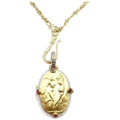 Collar de oro amarillo con medallón de rubí y diamantes Seiden Gang