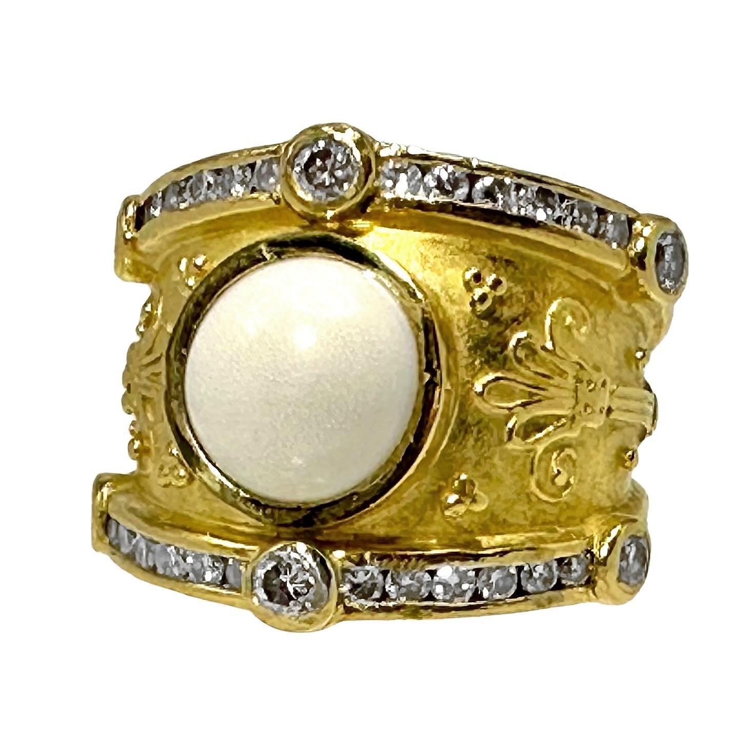 Cabochon Seiden Gang Gold, Diamond and White Onyx Fashion Ring