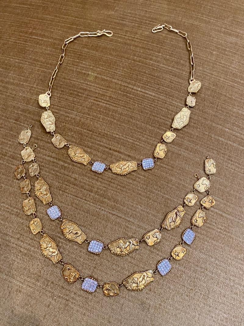 Seiden Gang Lion Motif Triple Strand Diamond Necklace 18k Yellow Gold In Good Condition For Sale In La Jolla, CA